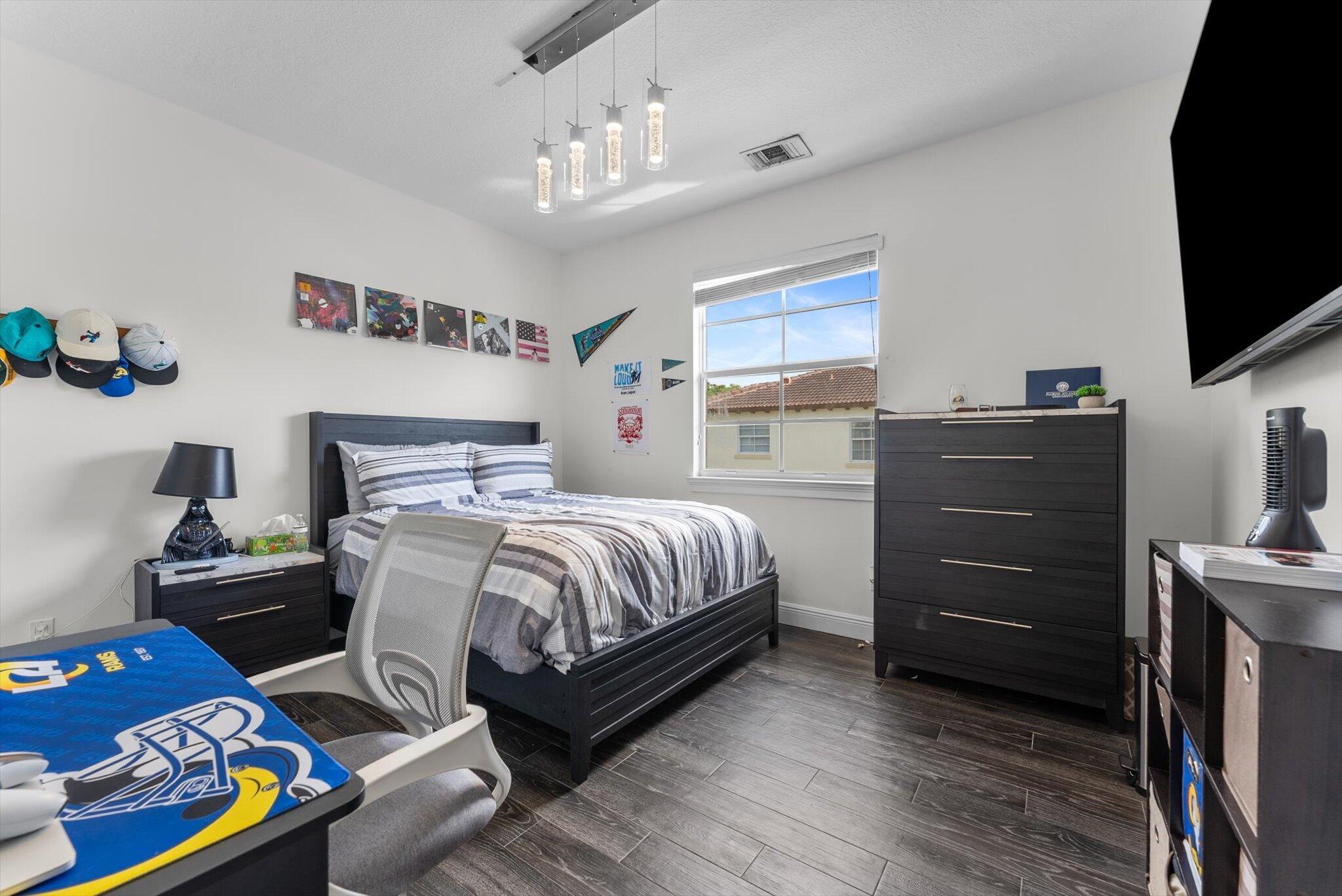 106 Via Floresta Drive