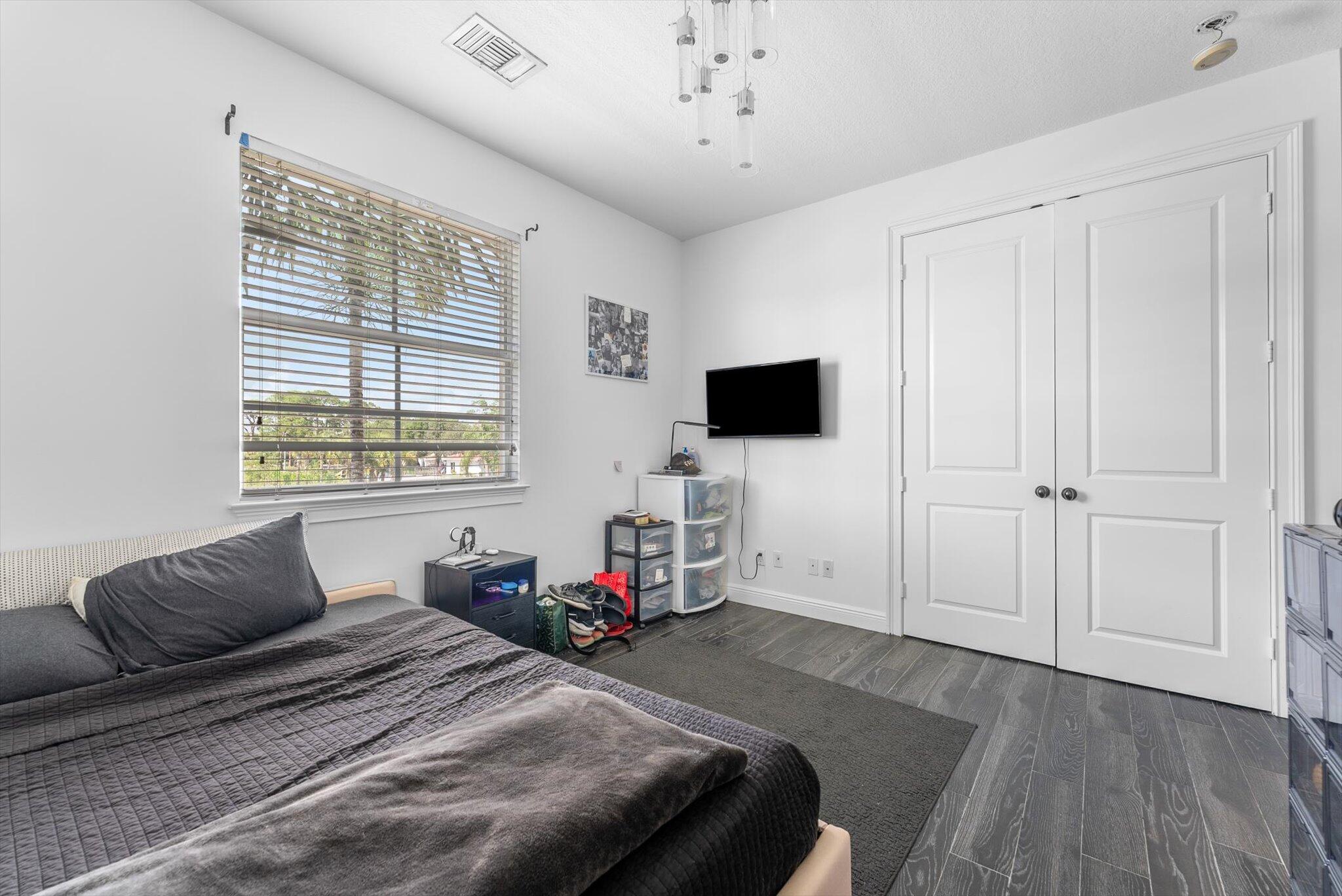 106 Via Floresta Drive