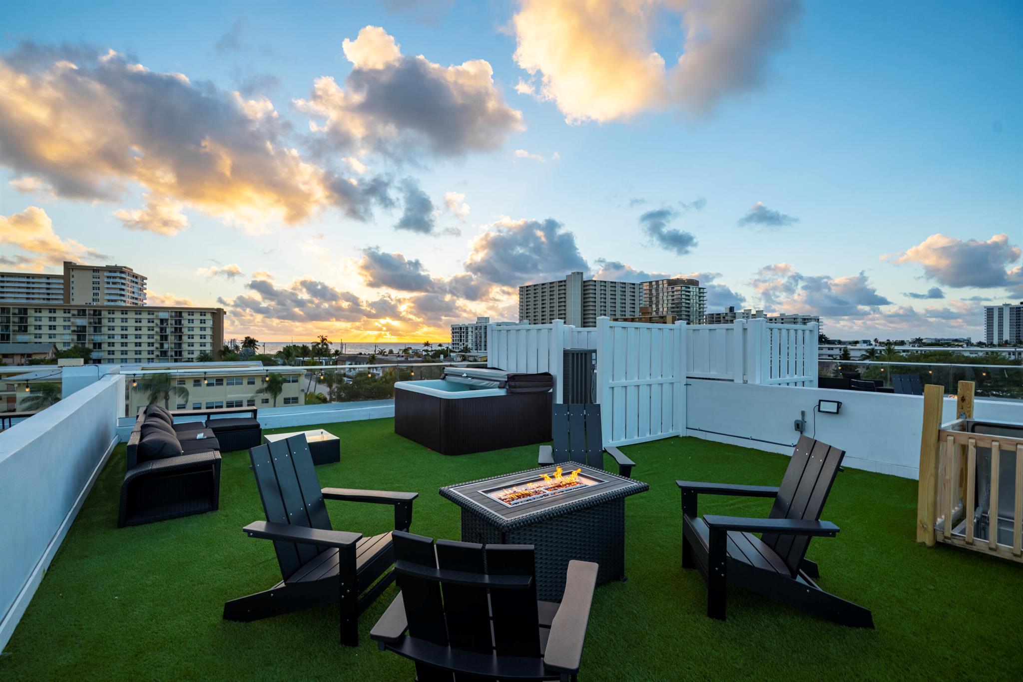 1000 N Riverside Drive