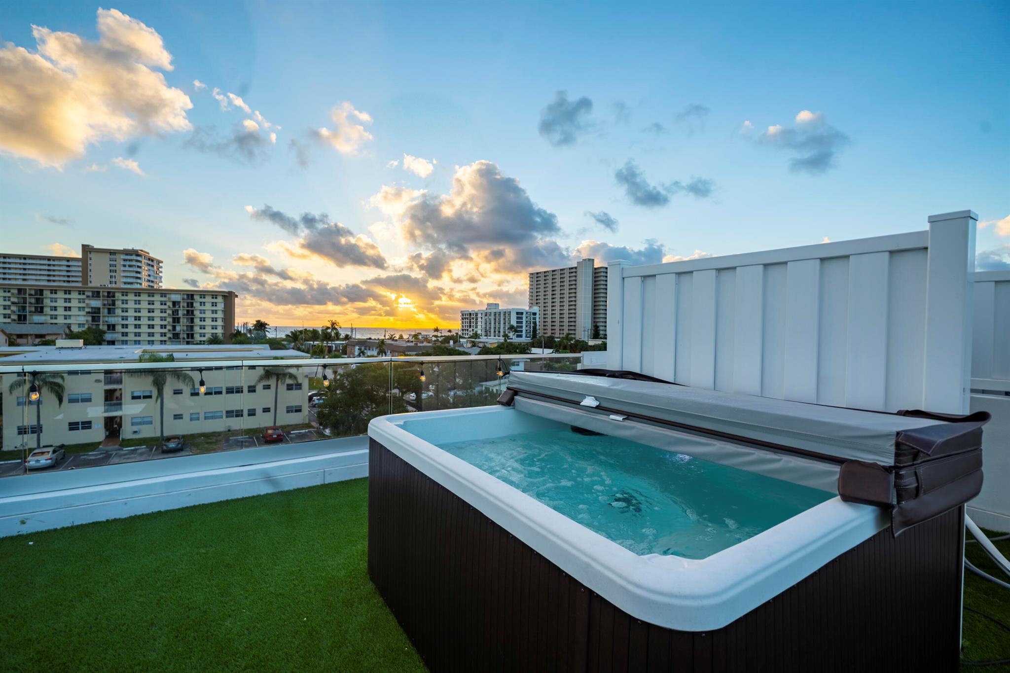 1000 N Riverside Drive