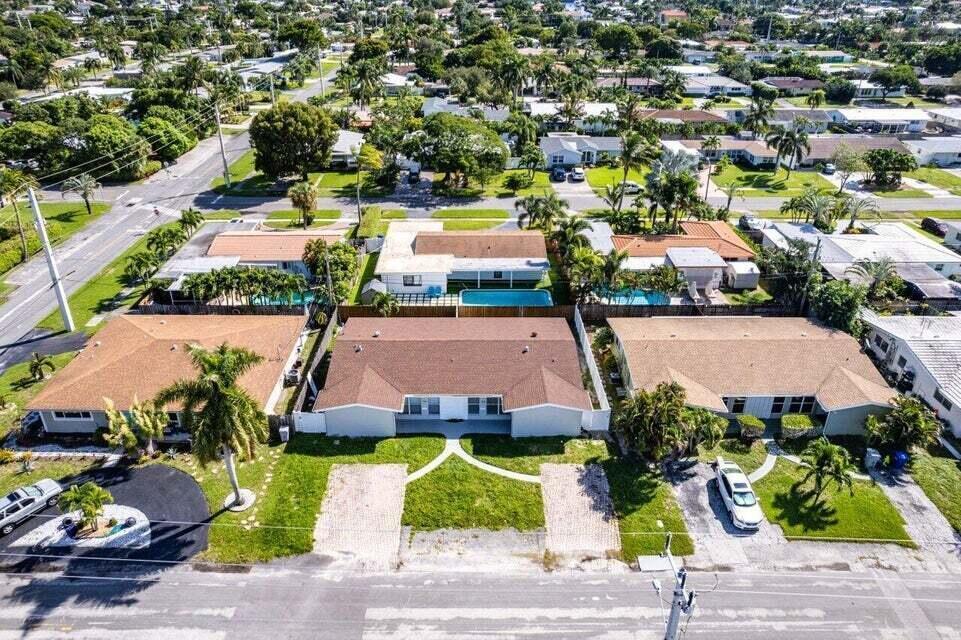 708 NE 23rd Avenue