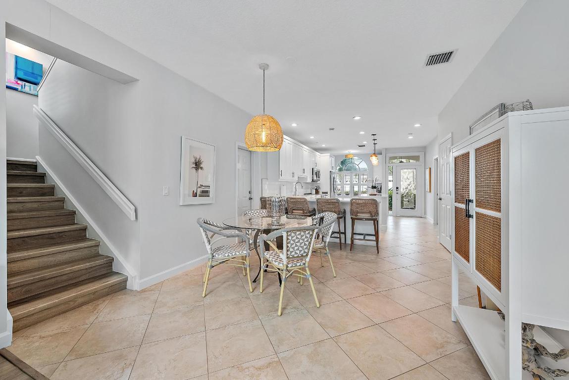 1000 N Us Highway 1 700