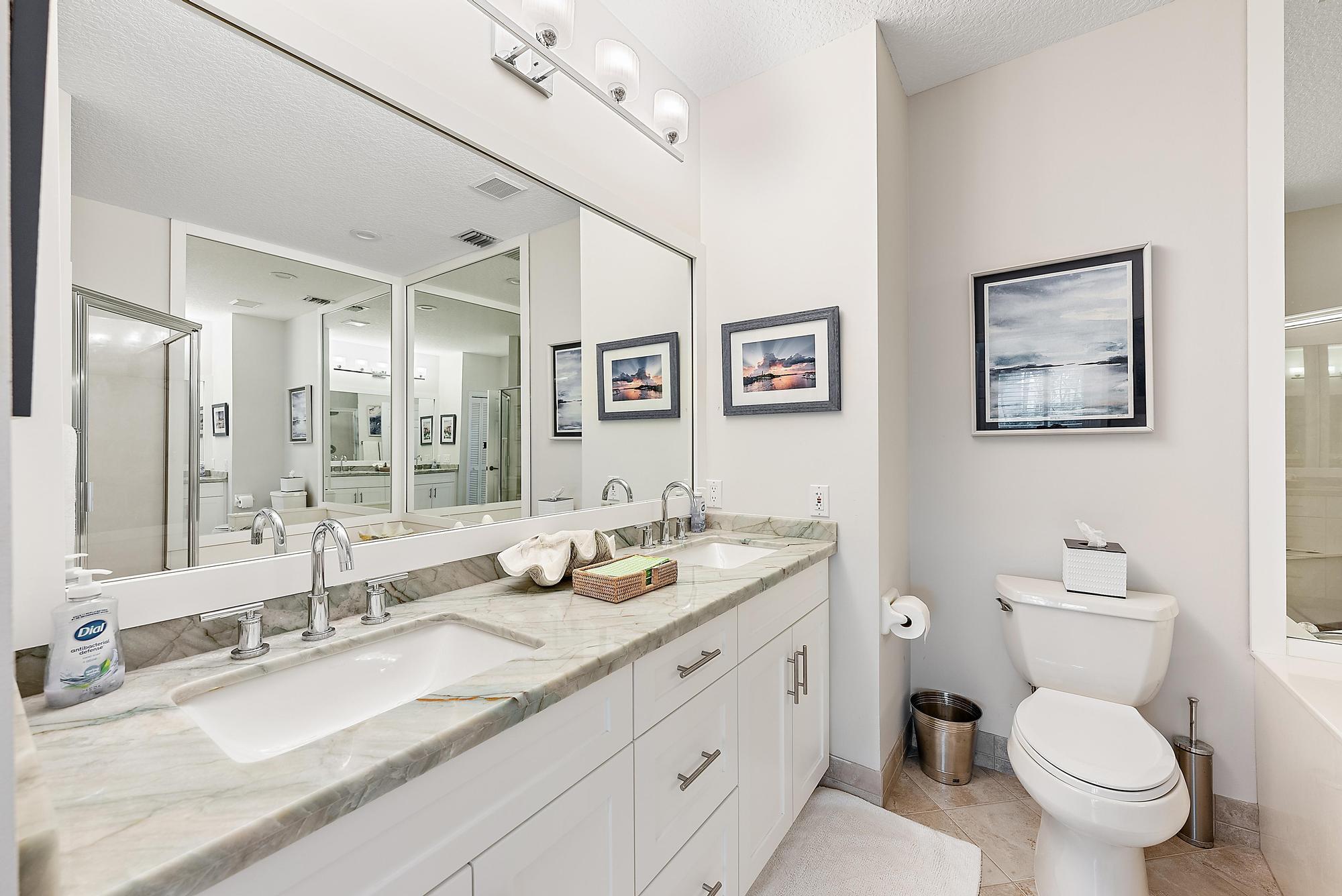 1000 N Us Highway 1 700