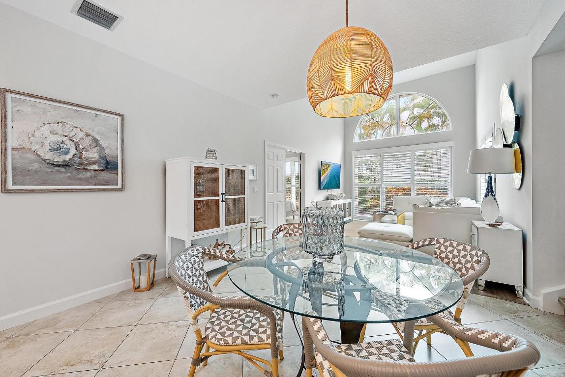 1000 N Us Highway 1 700