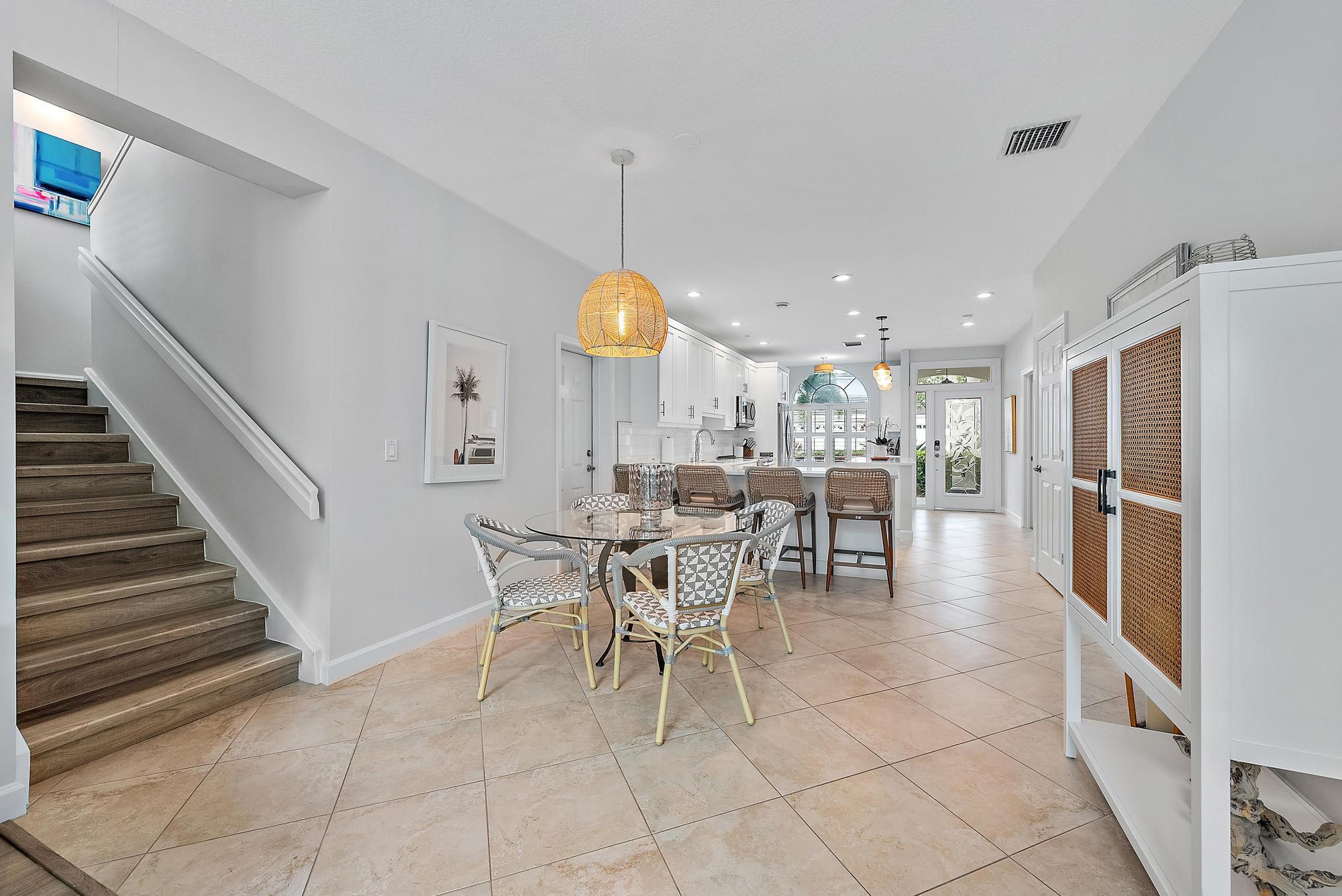 1000 N Us Highway 1 700