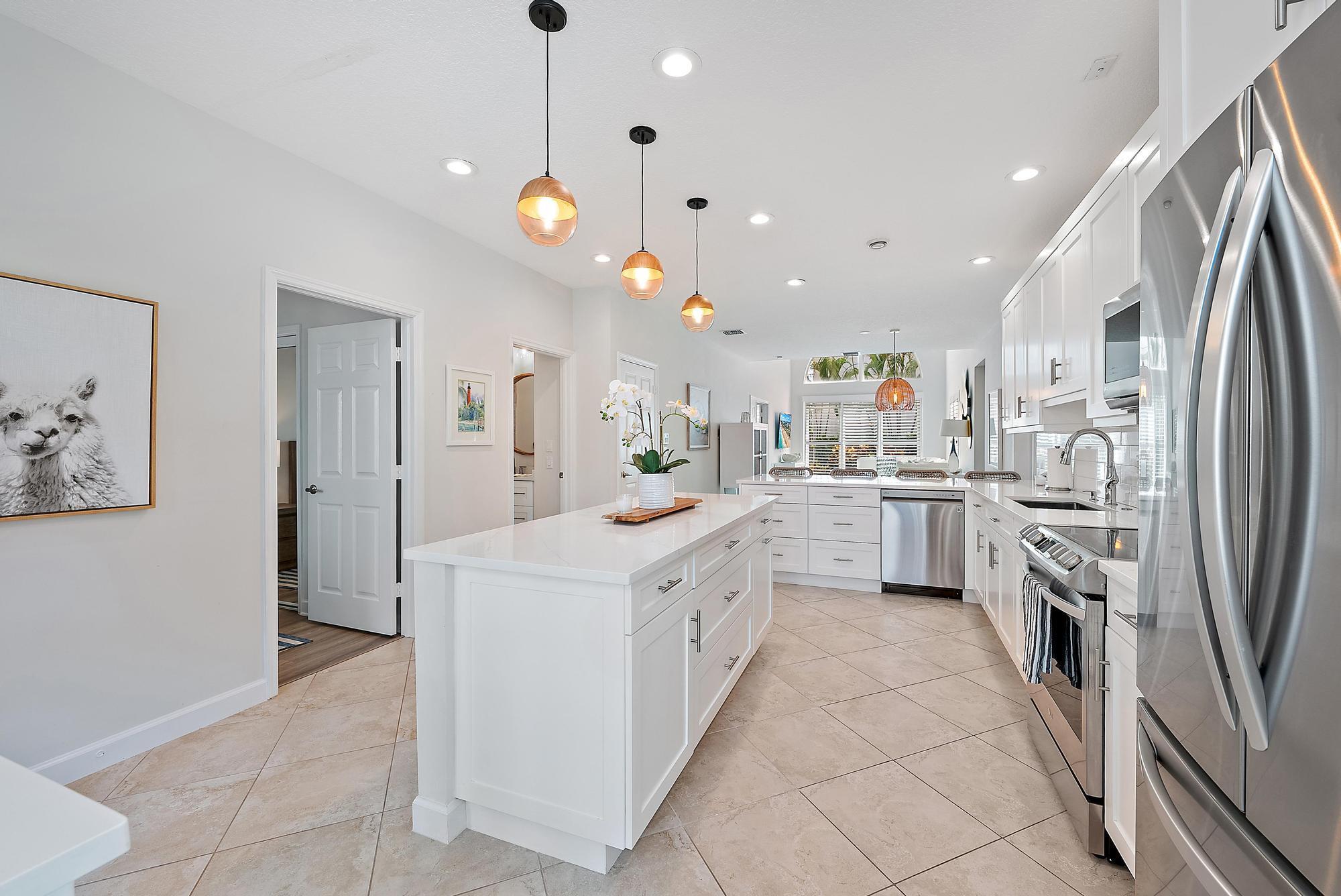 1000 N Us Highway 1 700