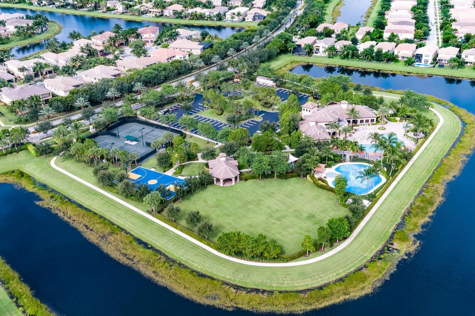 8273 Emerald Winds Circle