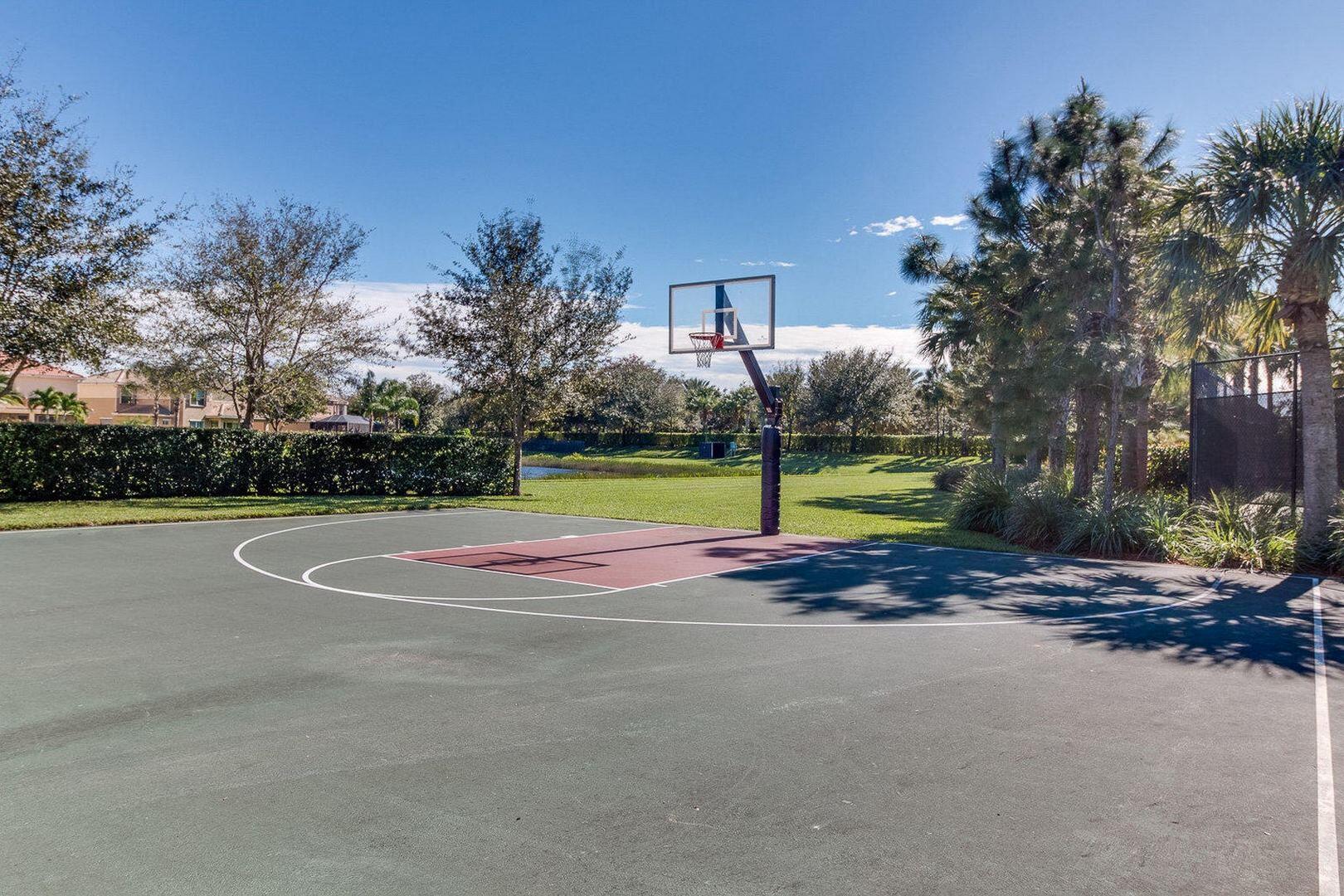 8273 Emerald Winds Circle