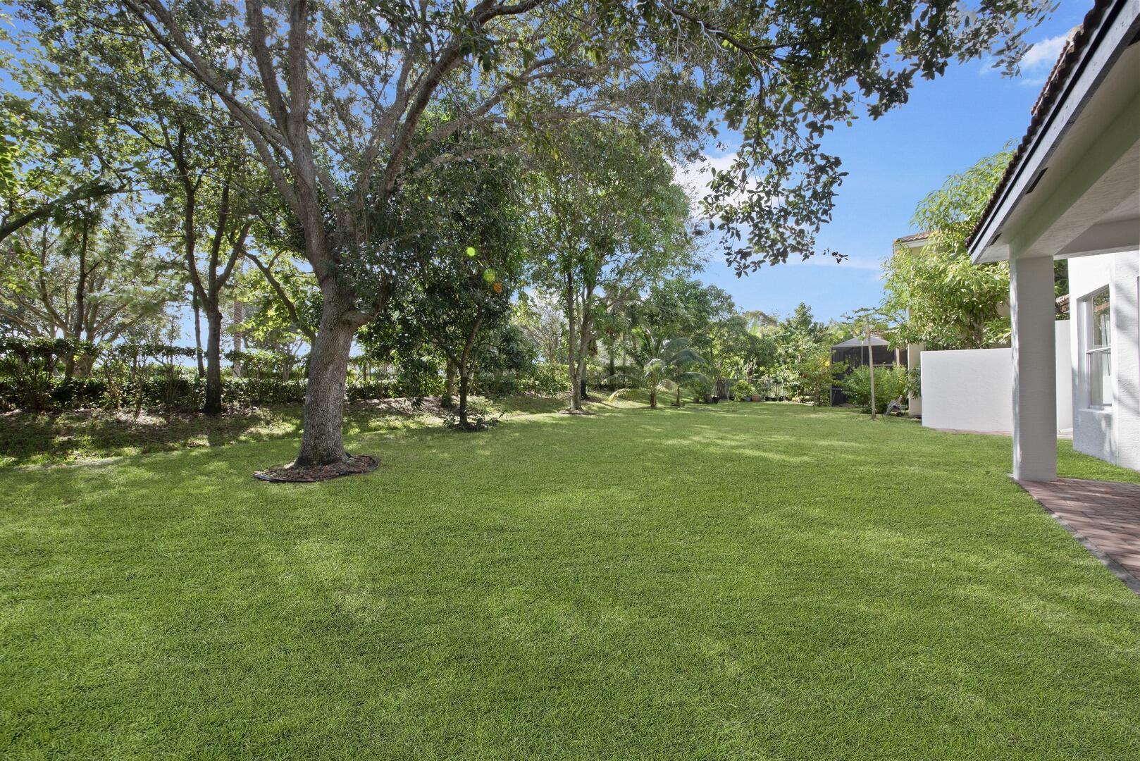 8273 Emerald Winds Circle