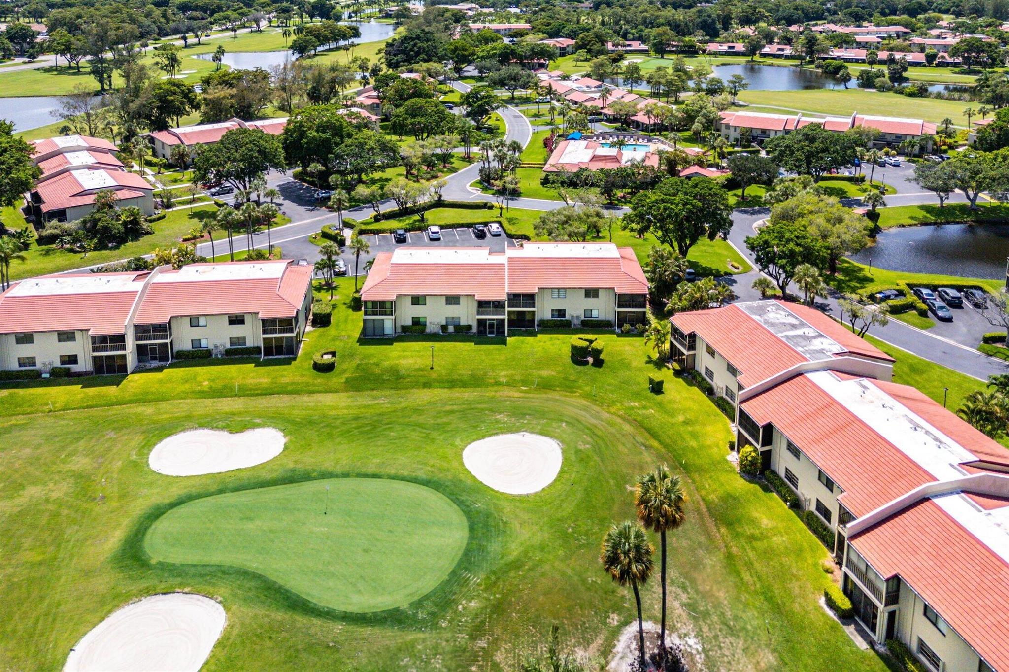 8315 Casa Del Lago 4d