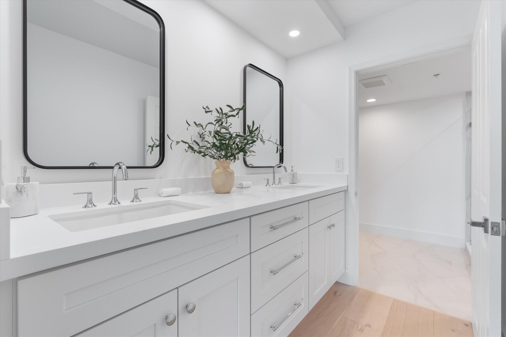 1800 S Ocean 0042 Boulevard 4b