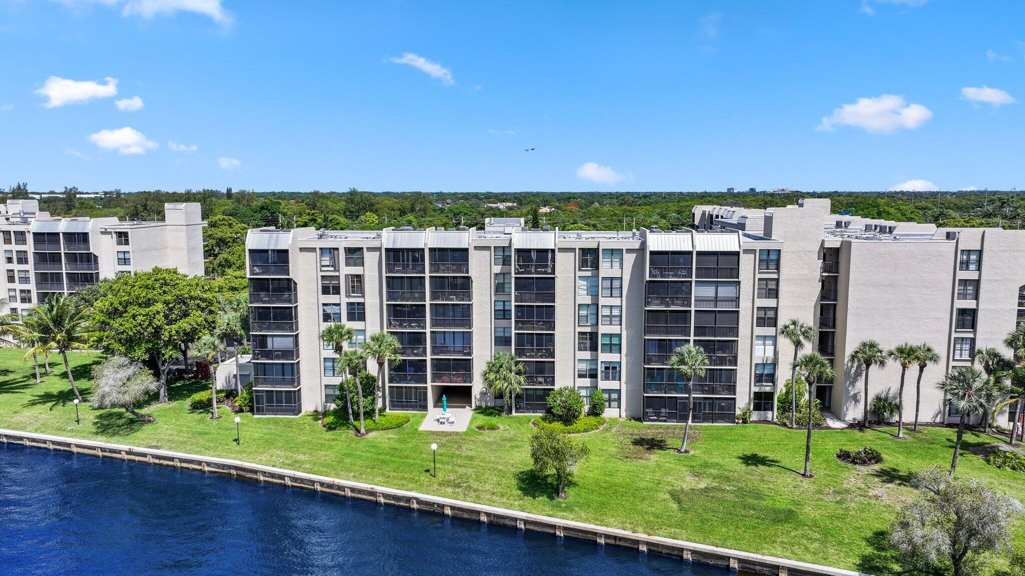 13 Royal Palm Way 5020