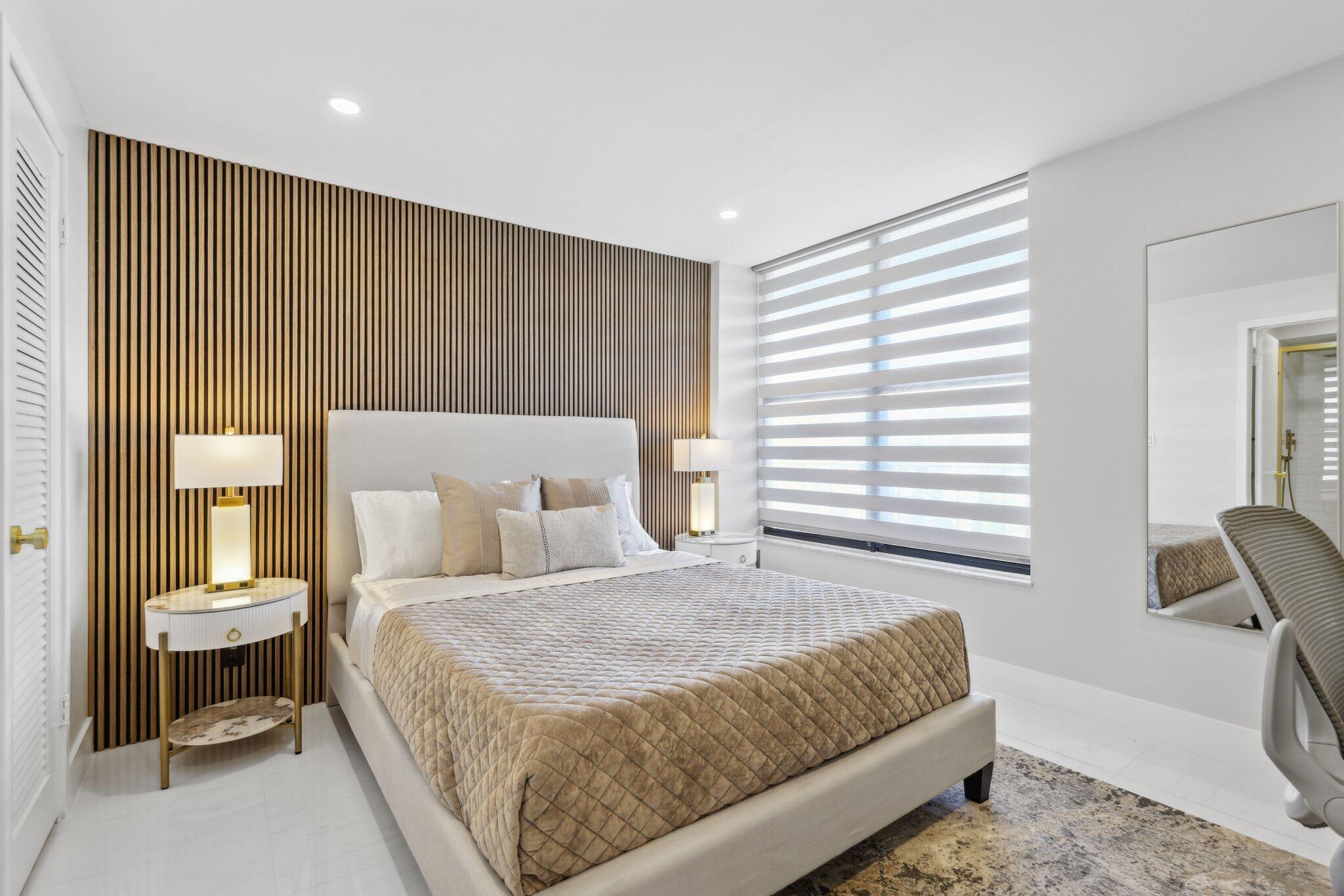 13 Royal Palm Way 5020