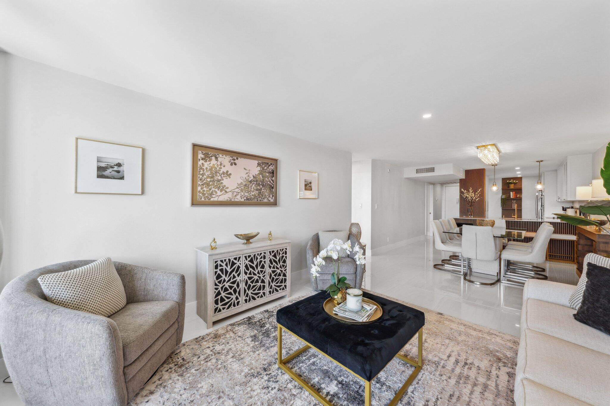 13 Royal Palm Way 5020