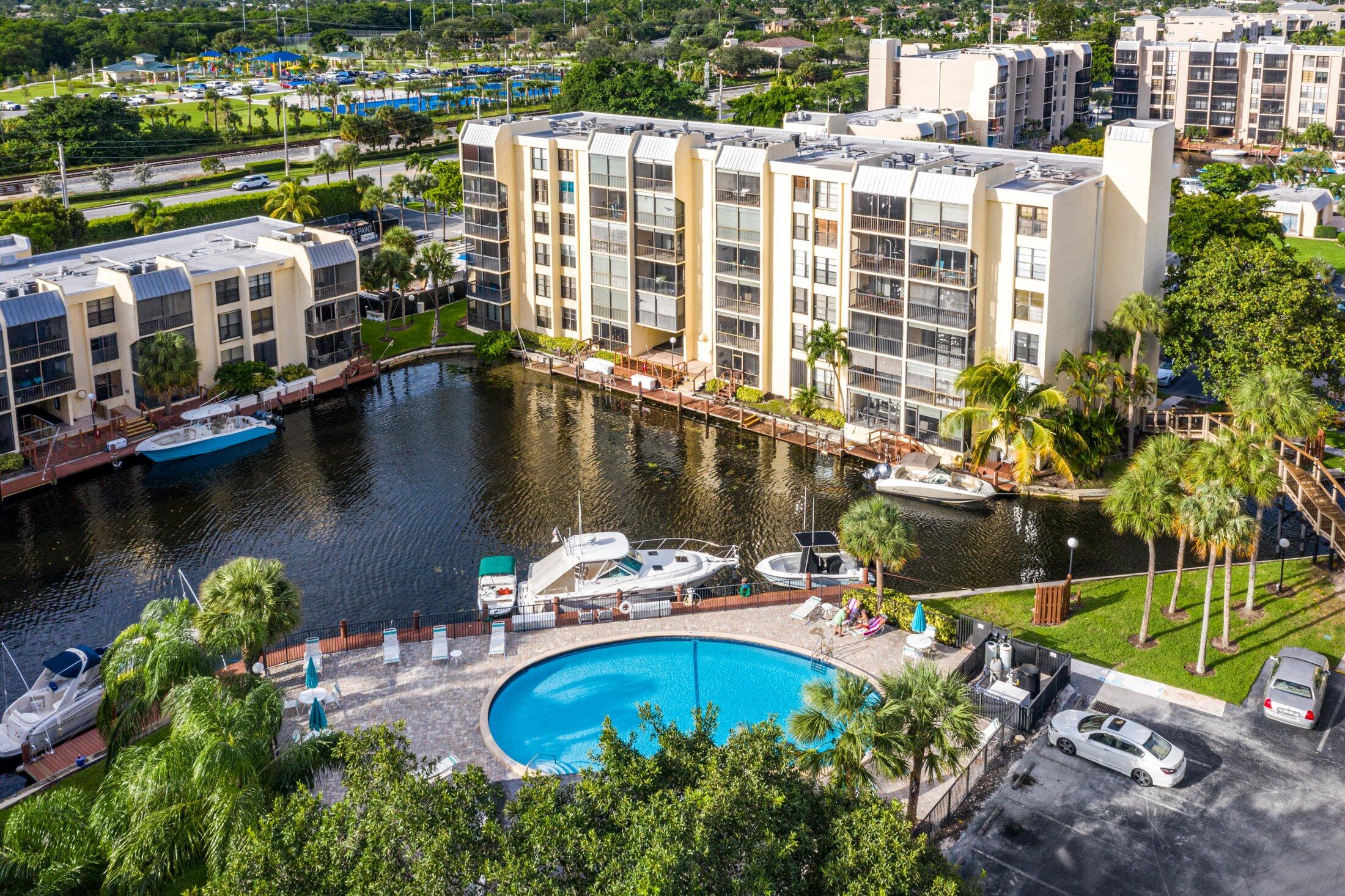 13 Royal Palm Way 5020