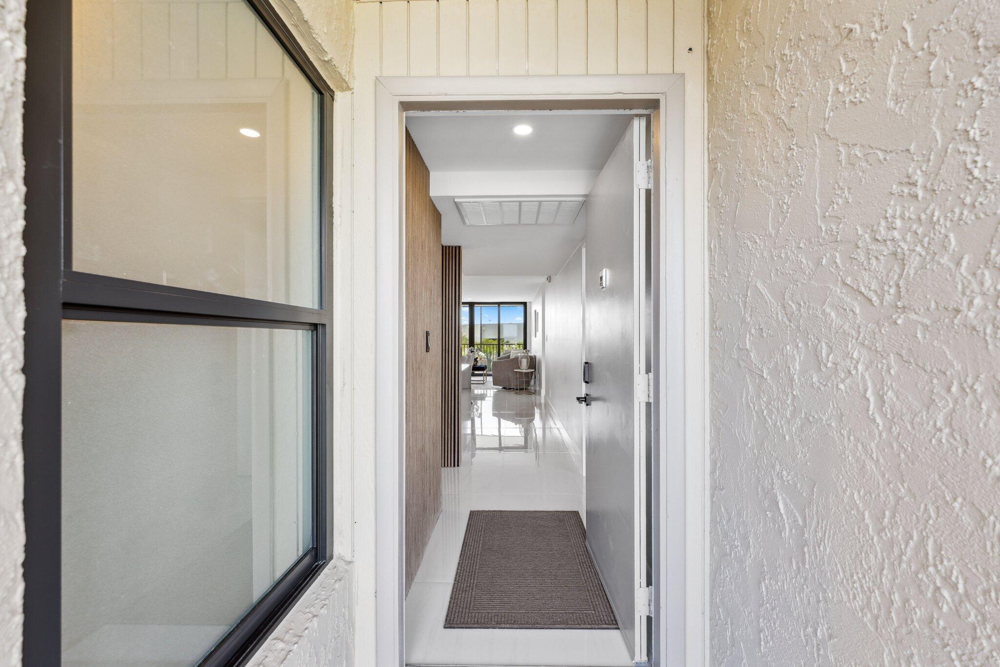 13 Royal Palm Way 5020