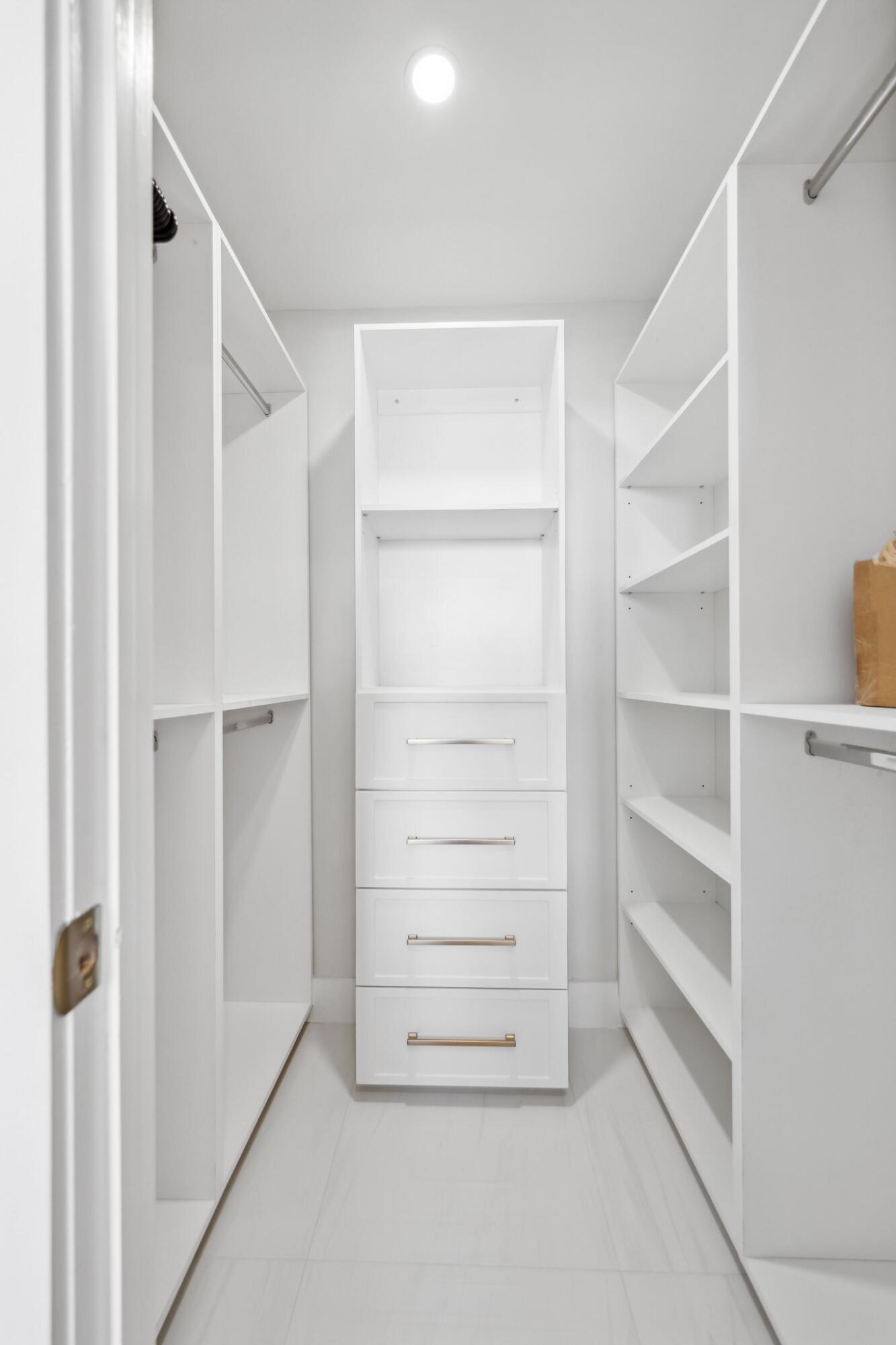 13 Royal Palm Way 5020