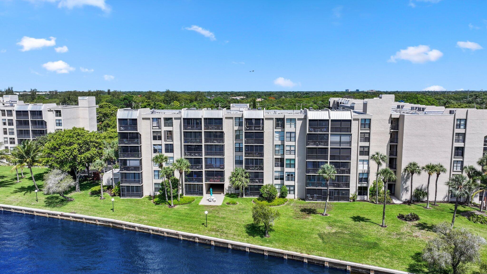13 Royal Palm Way 5020