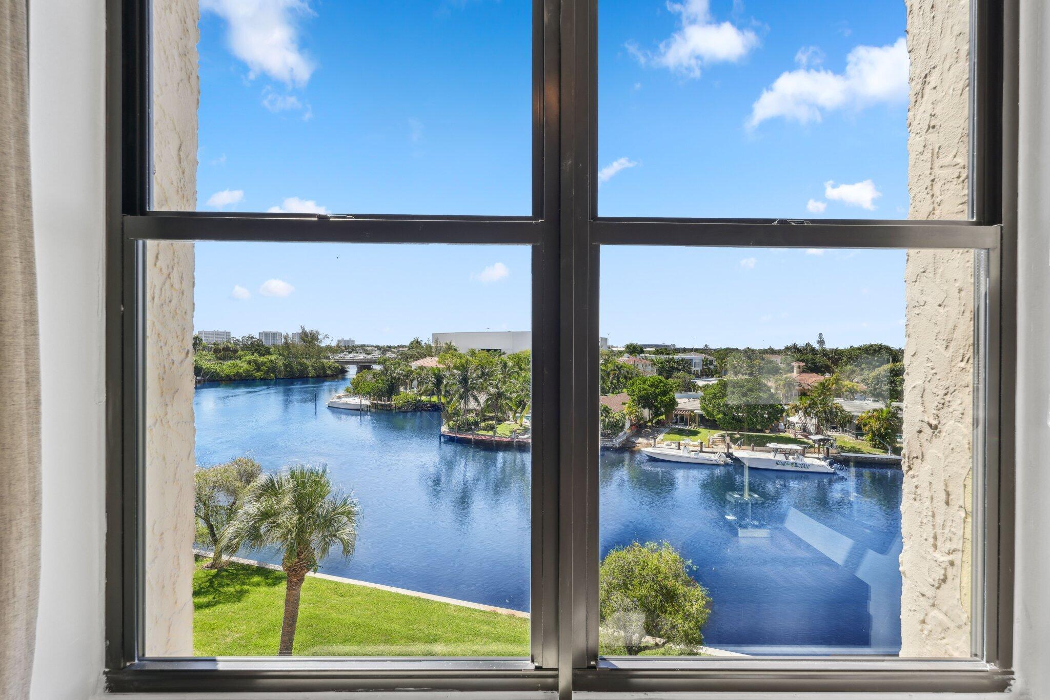 13 Royal Palm Way 5020