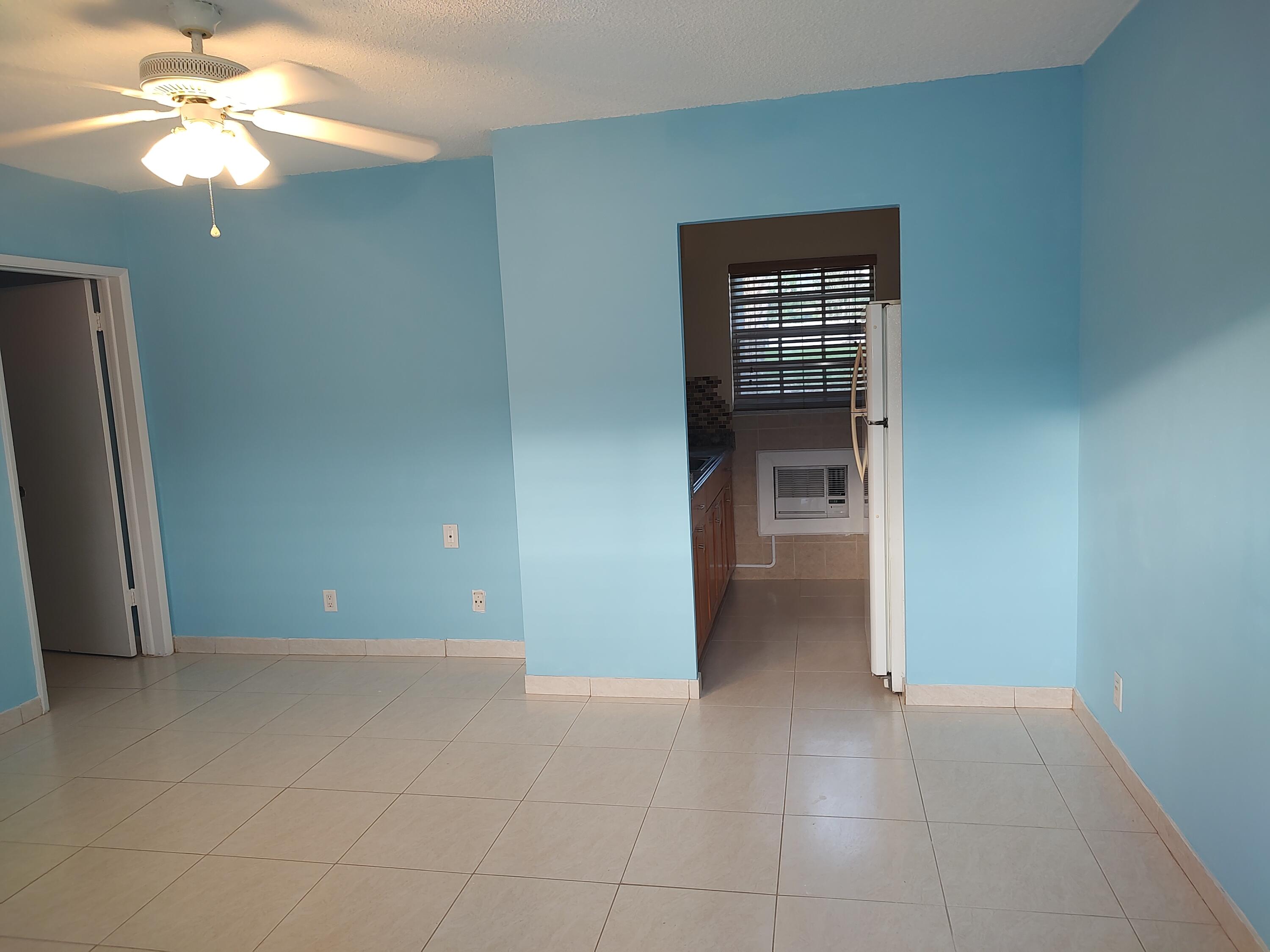 3240 NE 16th Street 7