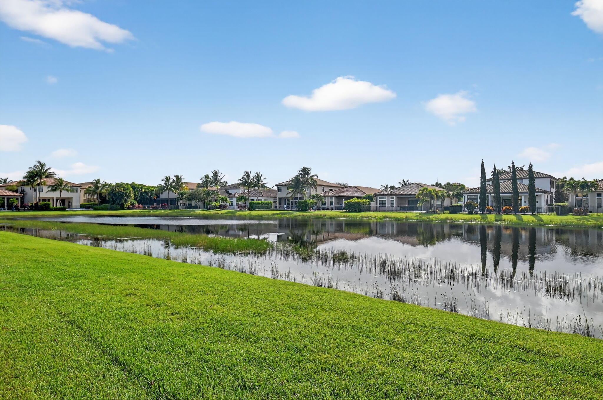 8365 Hawks Gully Avenue