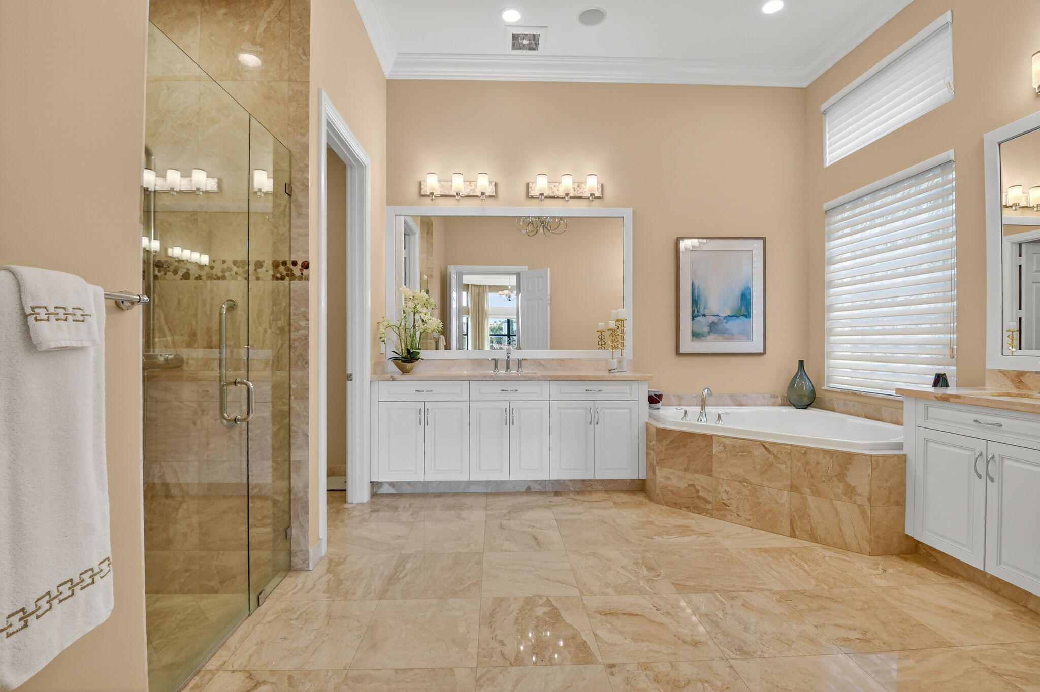 8365 Hawks Gully Avenue