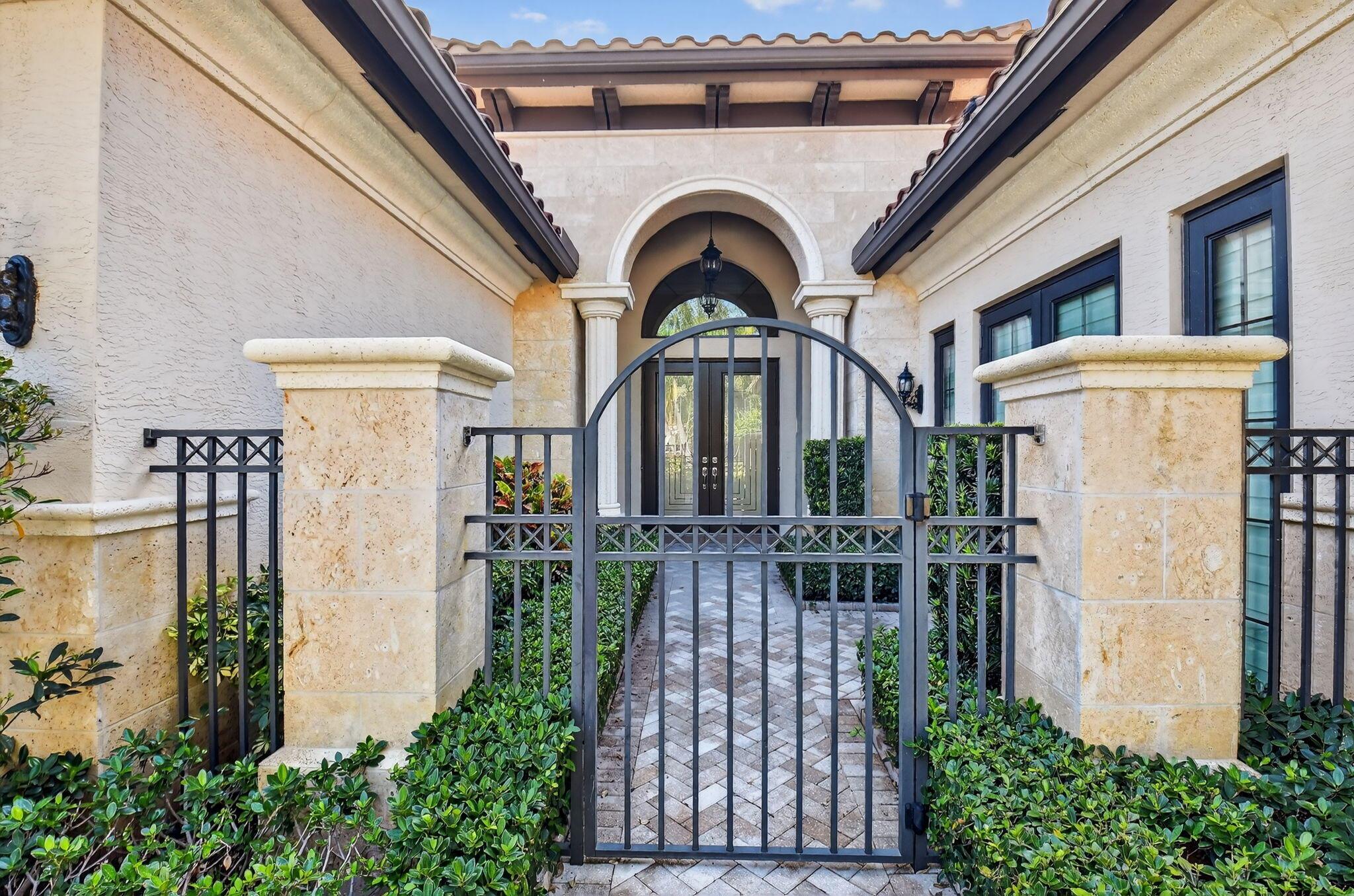 8365 Hawks Gully Avenue