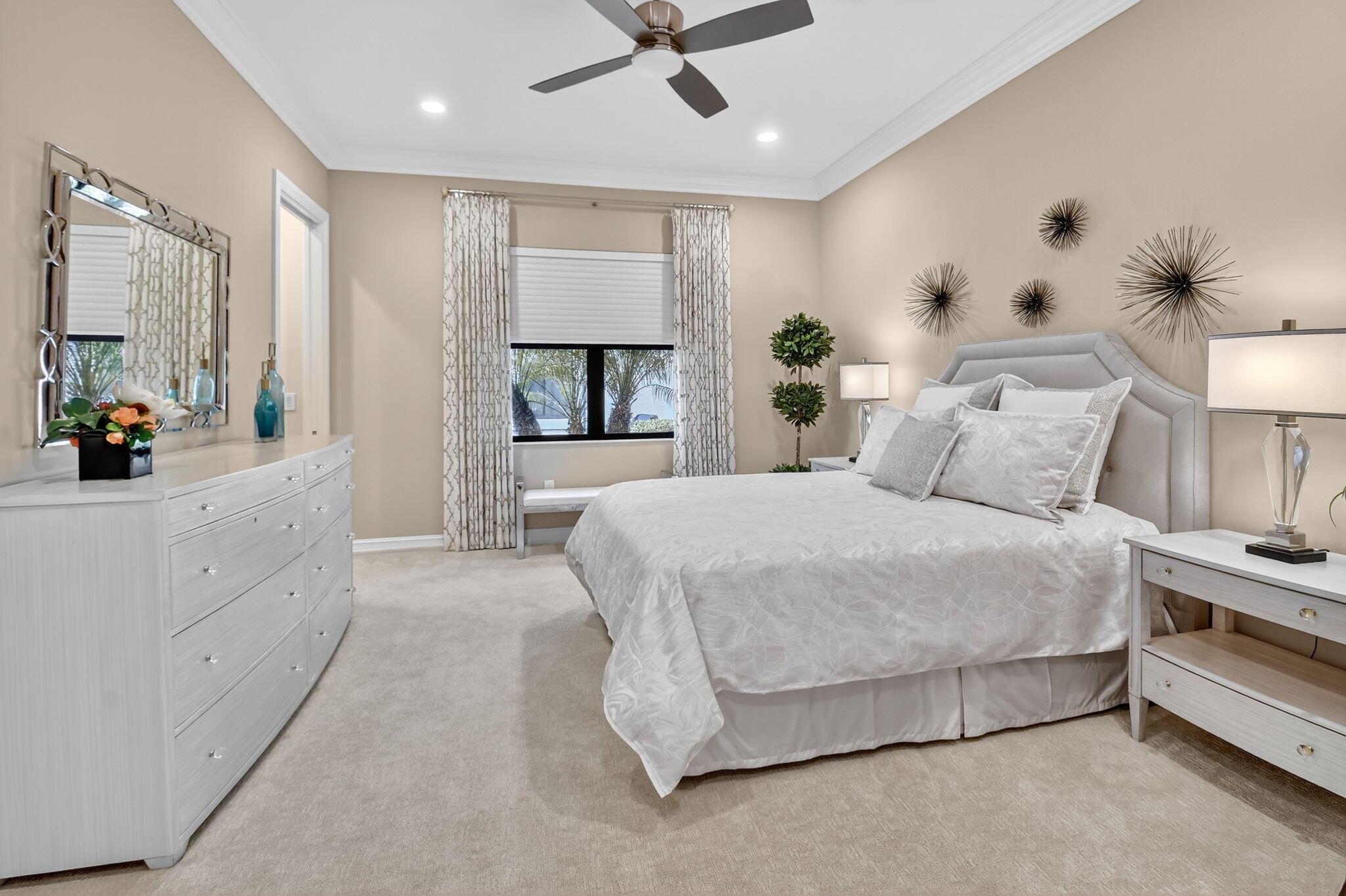 8365 Hawks Gully Avenue