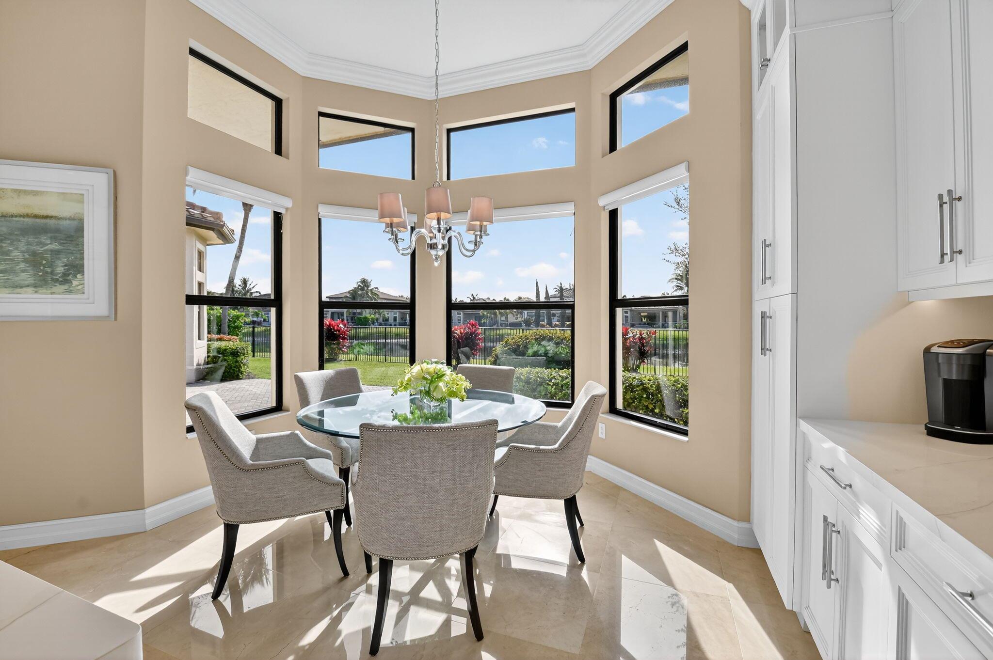 8365 Hawks Gully Avenue