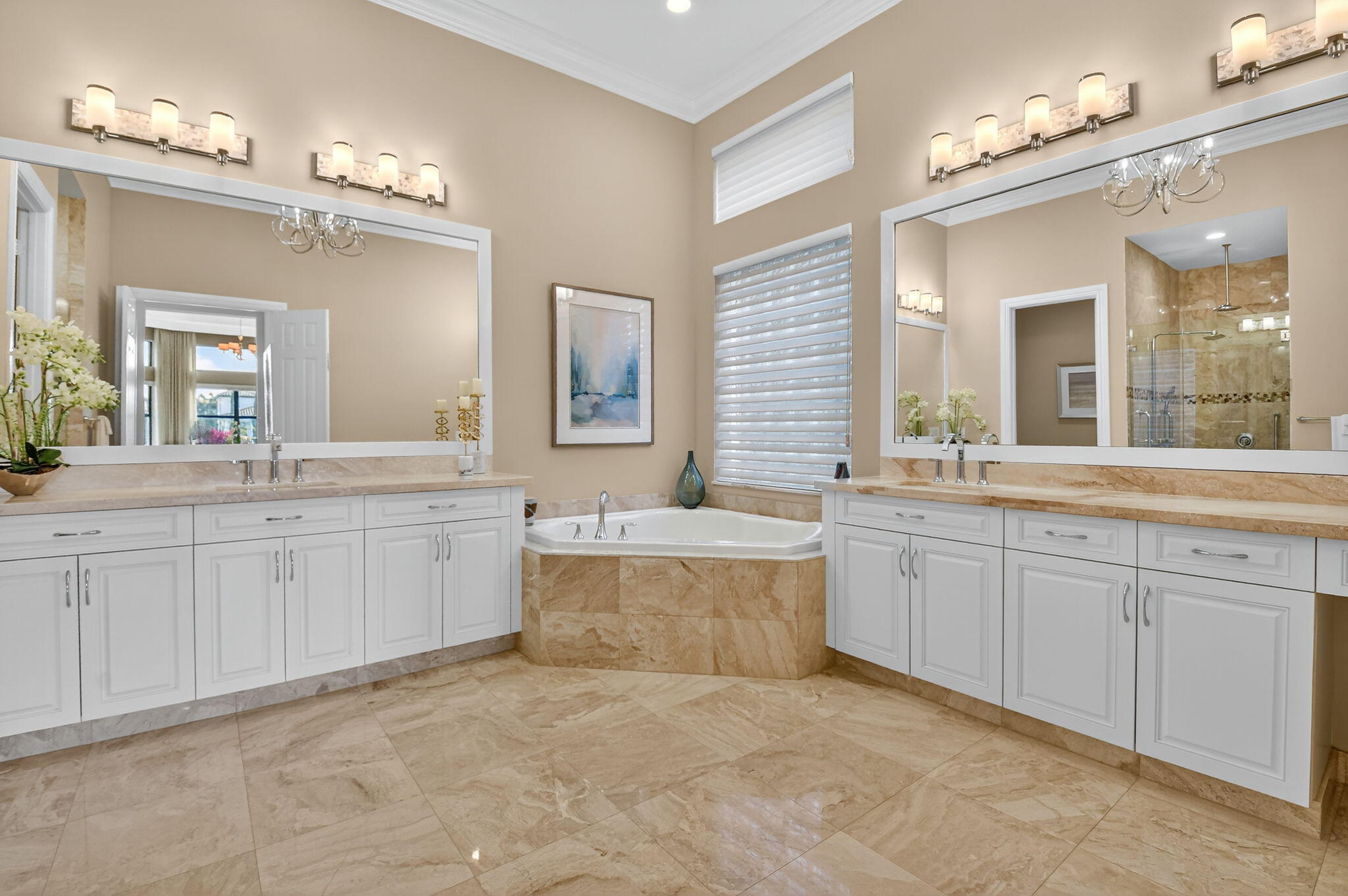 8365 Hawks Gully Avenue