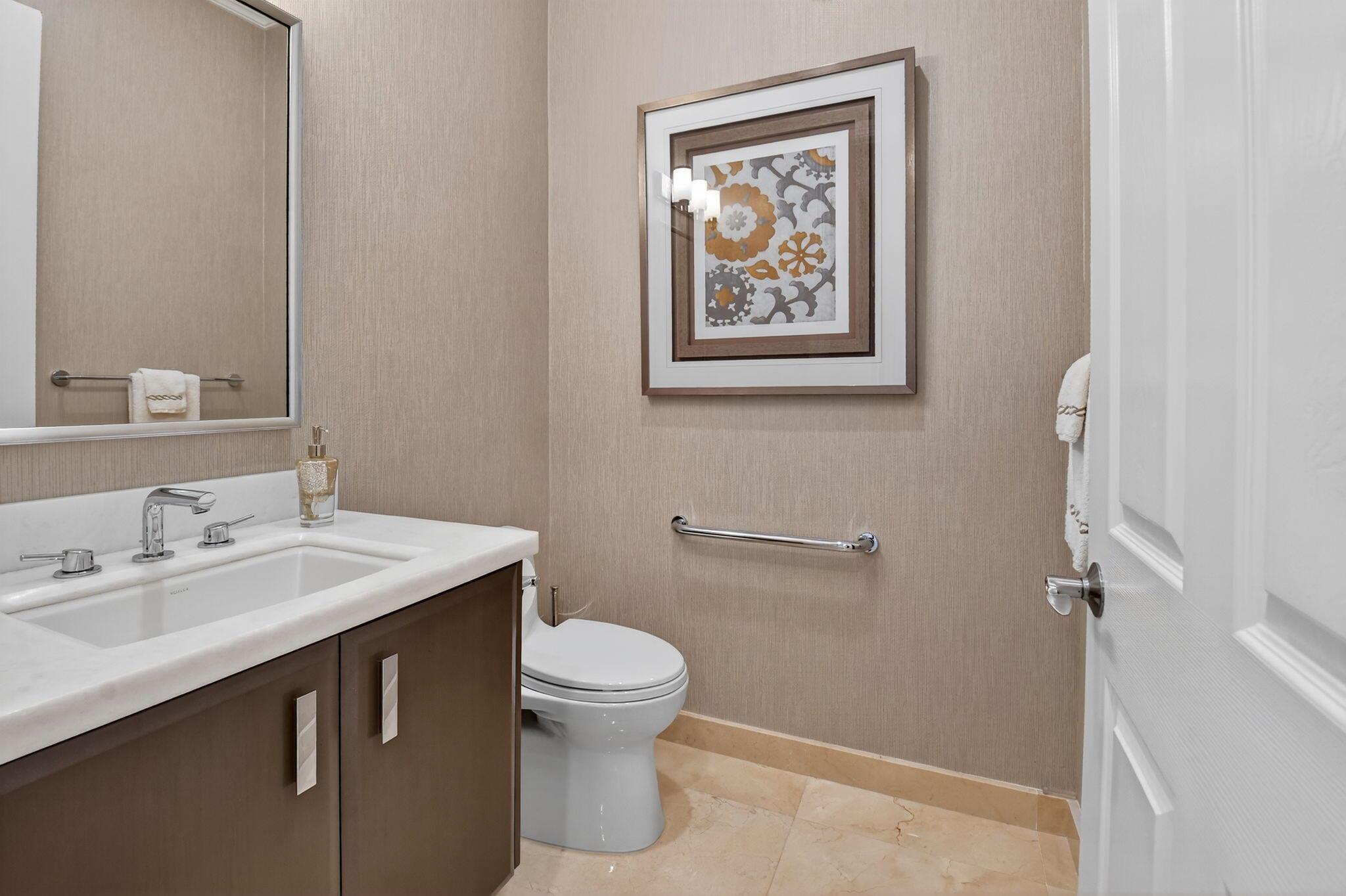 8365 Hawks Gully Avenue