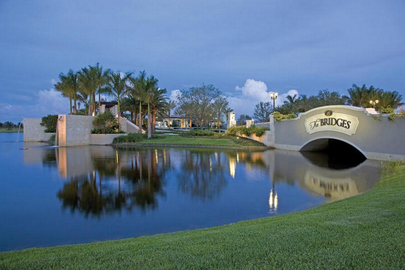 8365 Hawks Gully Avenue