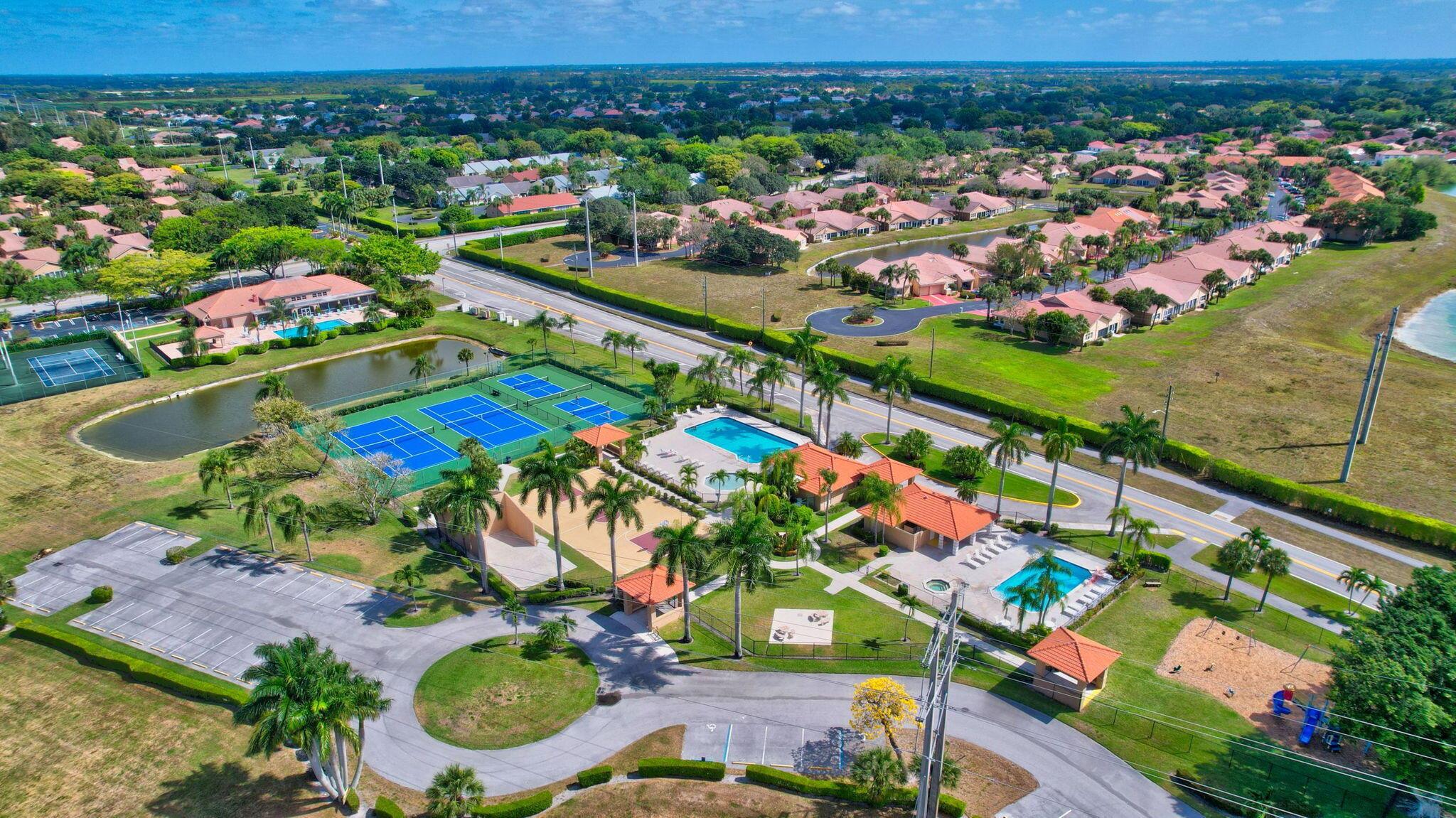 11086 Lakeaire Circle