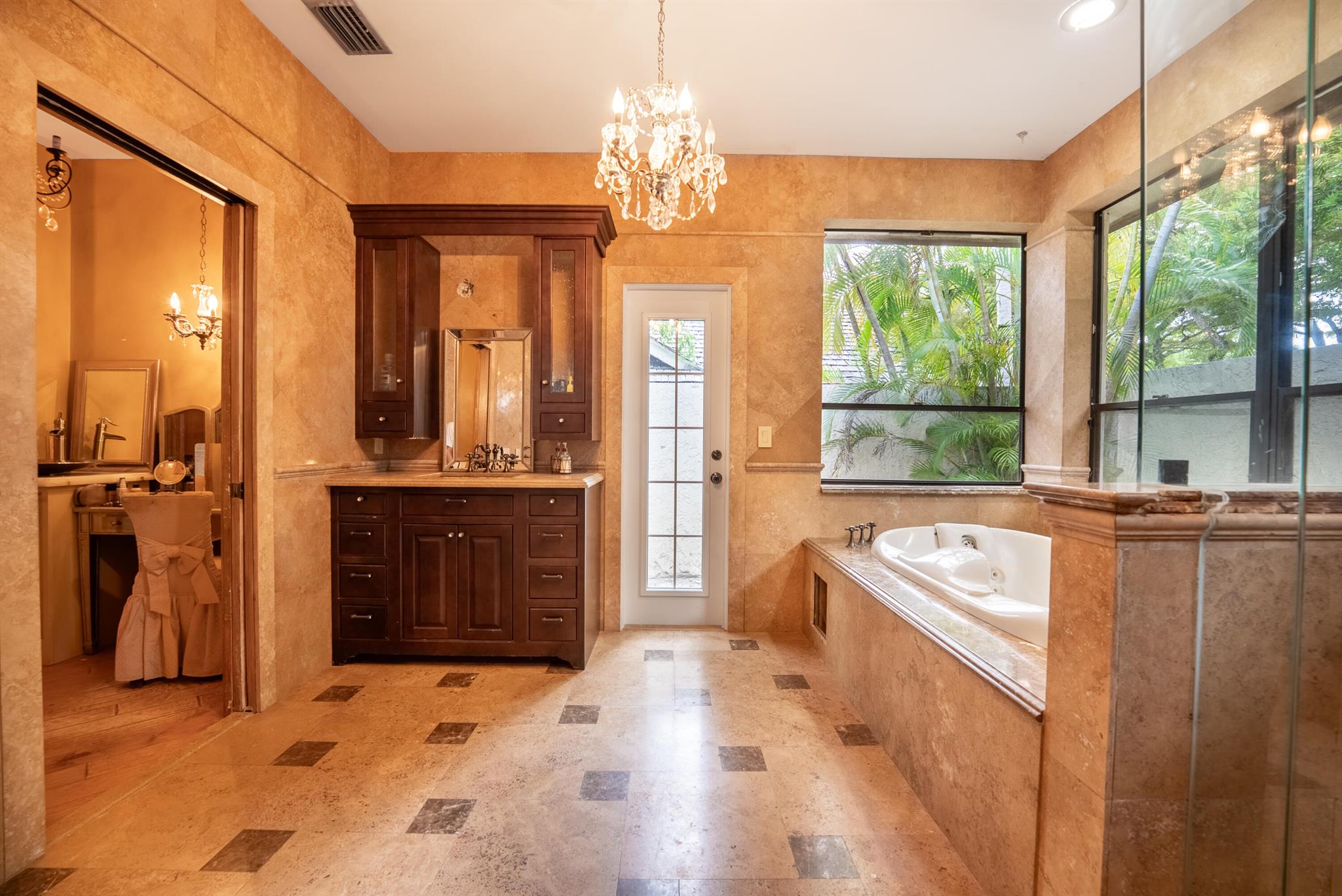 1985 Parkside Circle S