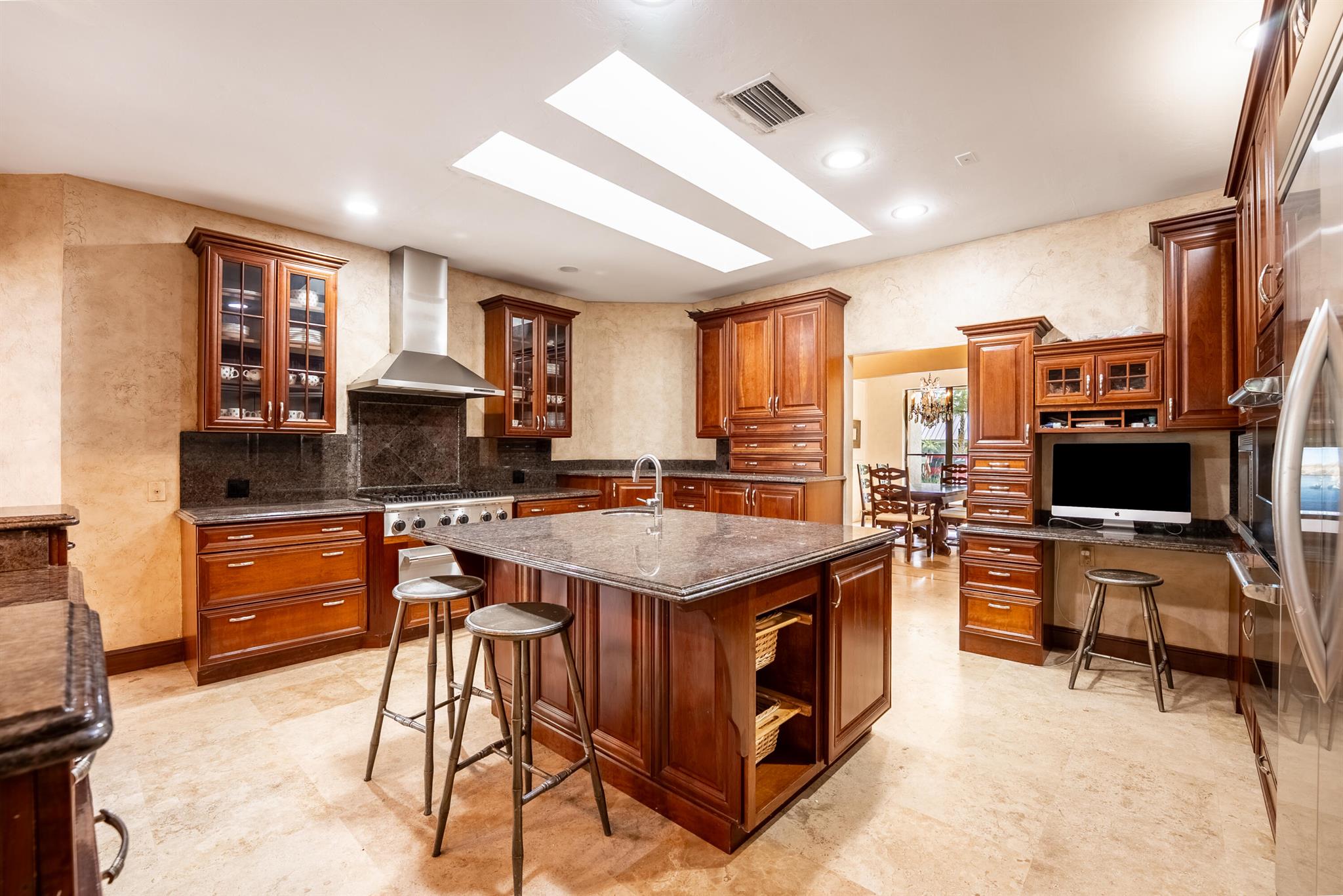 1985 Parkside Circle S