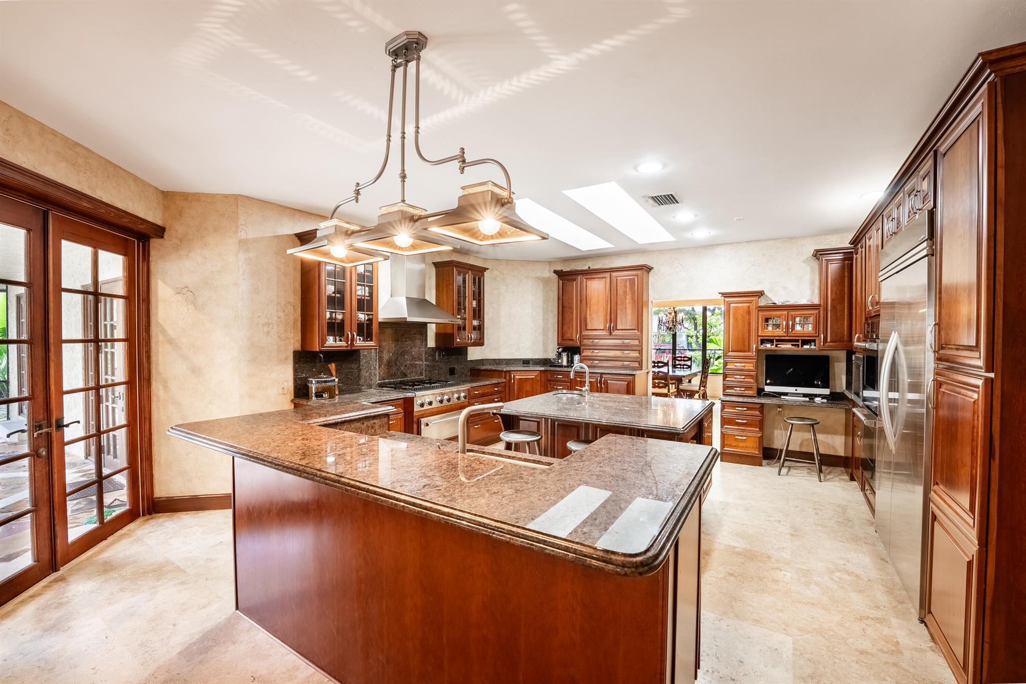 1985 Parkside Circle S