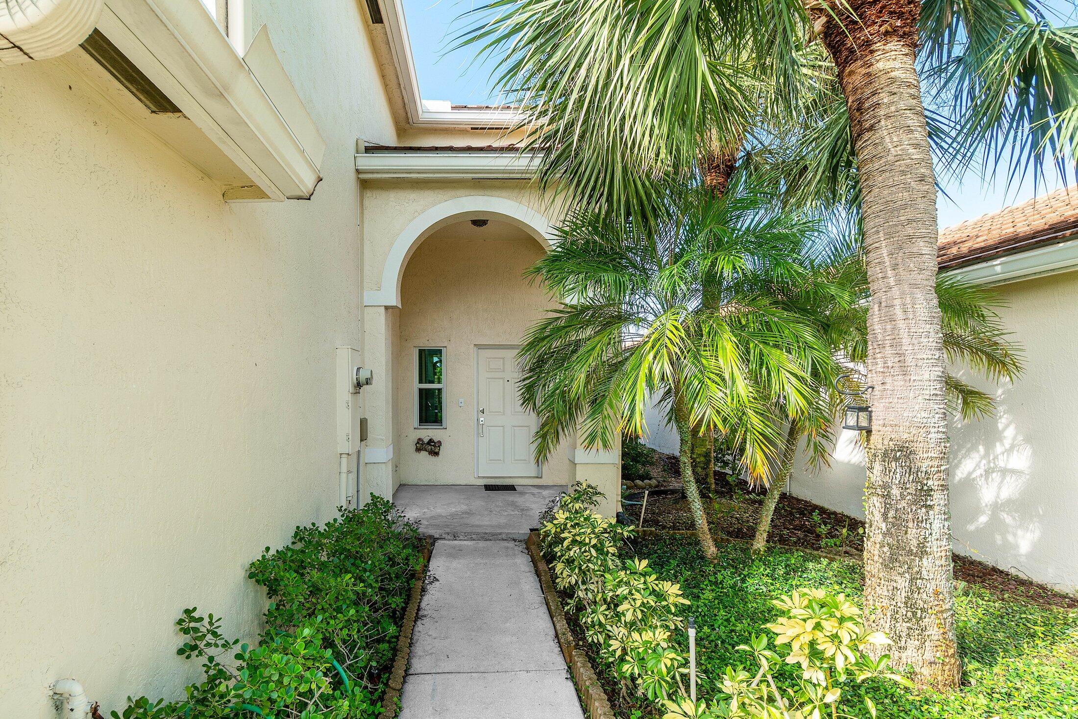 6188 Spring Isles Boulevard