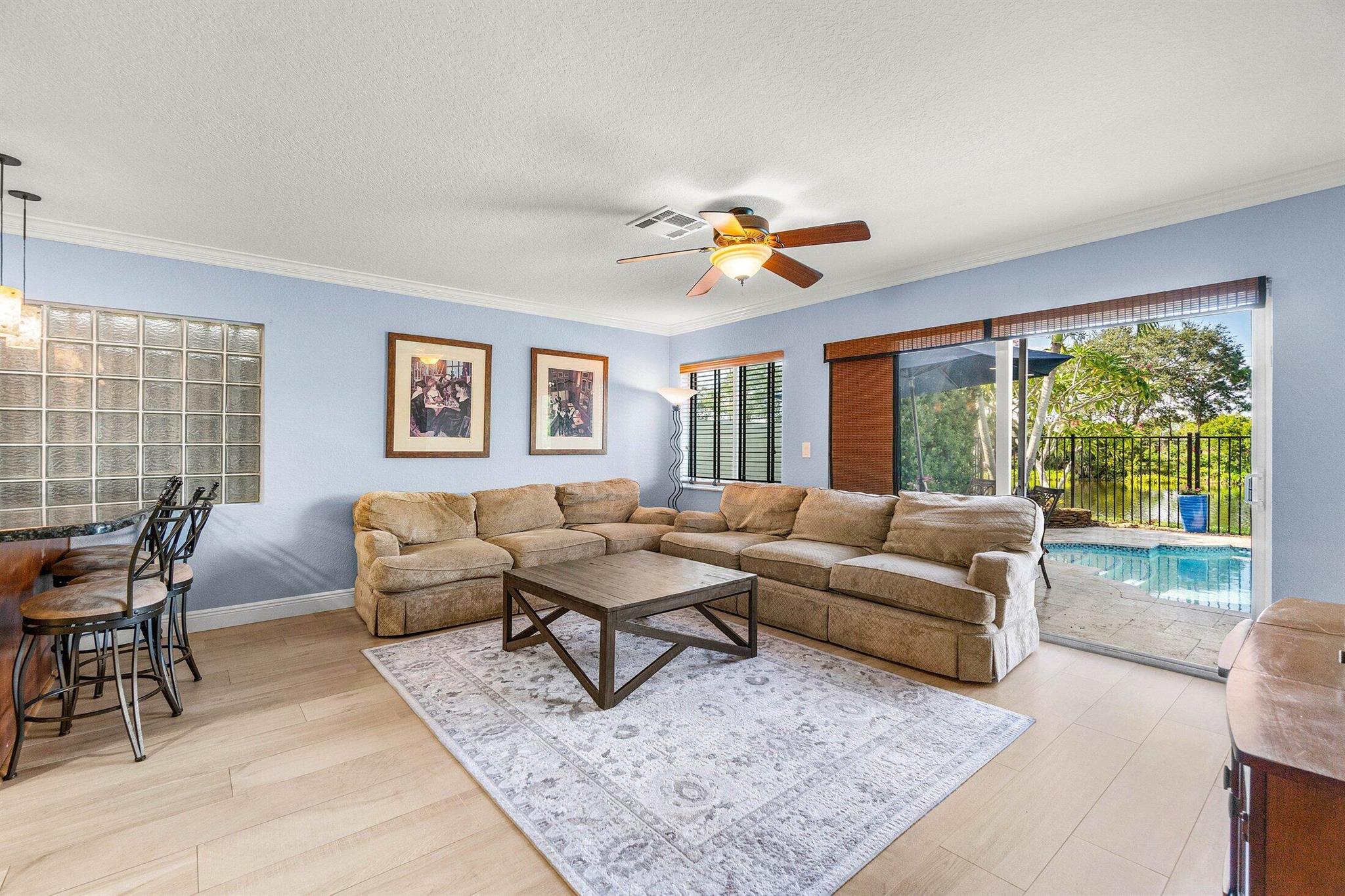 6188 Spring Isles Boulevard