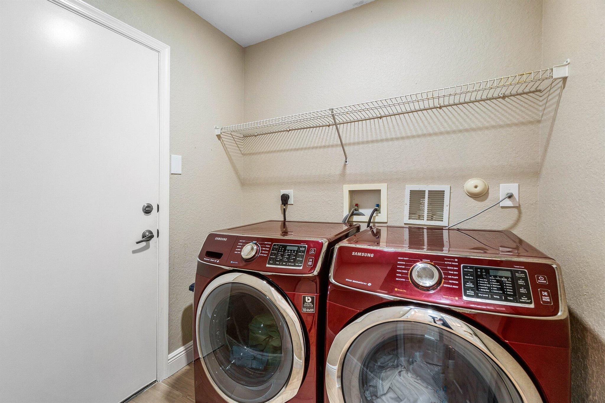 6188 Spring Isles Boulevard