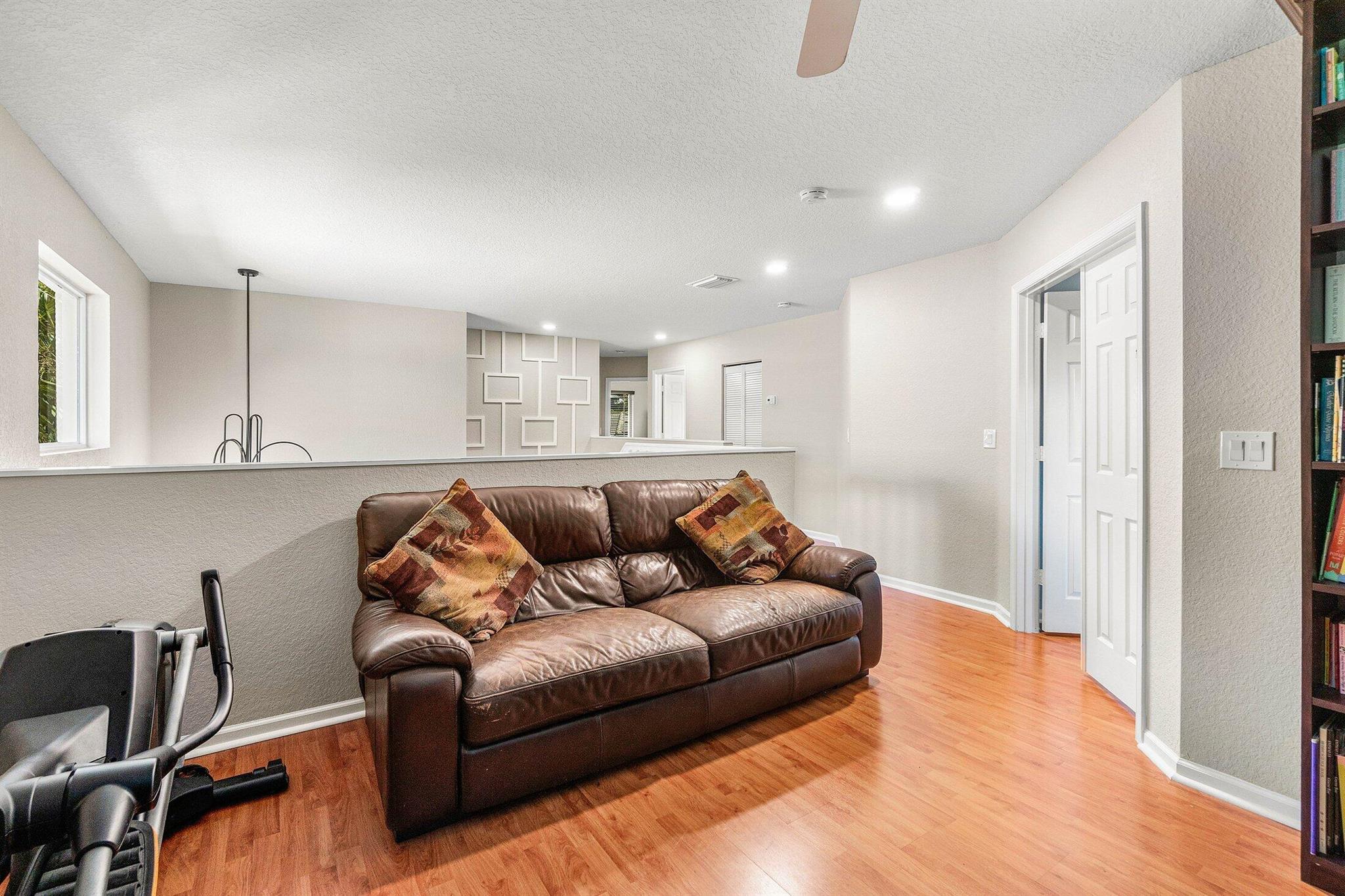 6188 Spring Isles Boulevard