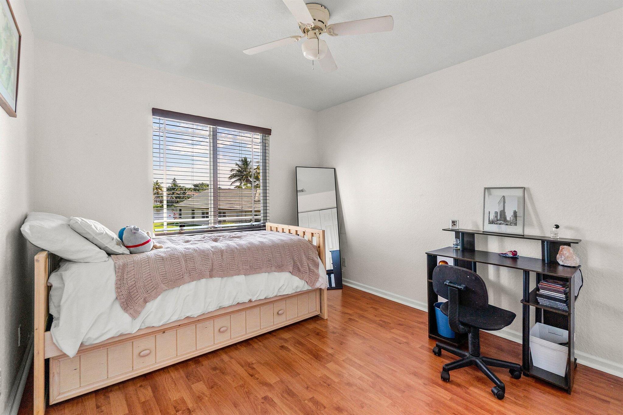 6188 Spring Isles Boulevard