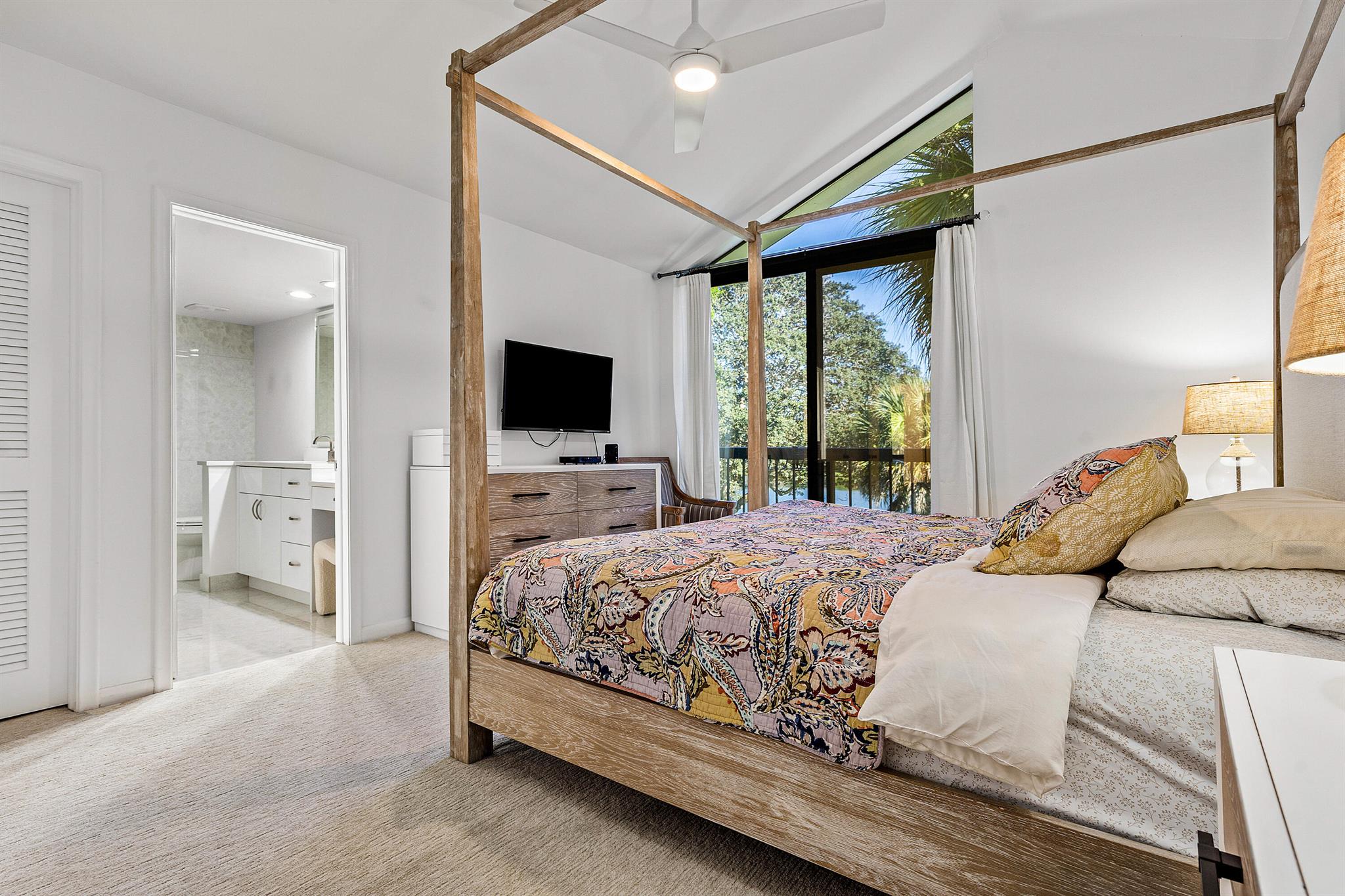 3505 Bridgewood Drive 3505