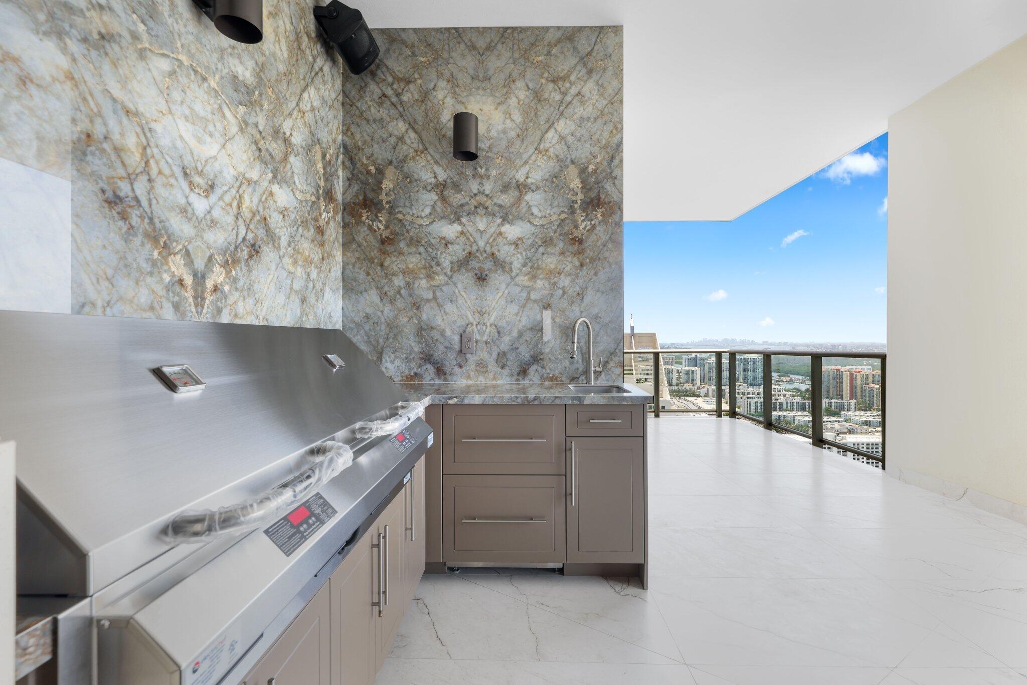 17749 Collins Avenue Ts 3901/3902