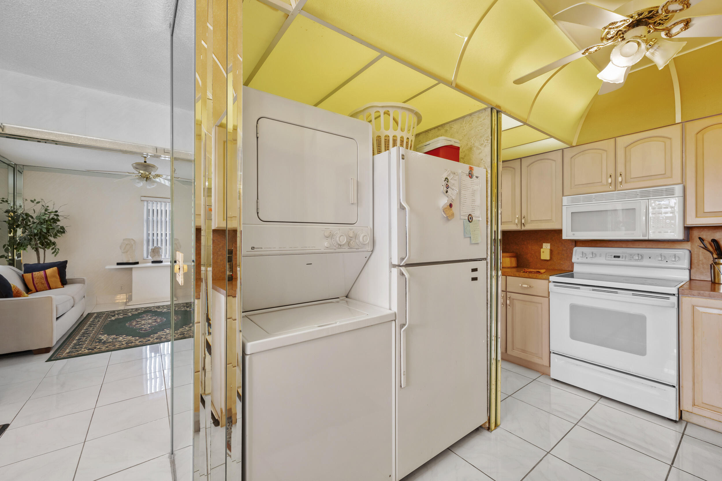 2530 Black Olive Boulevard 201