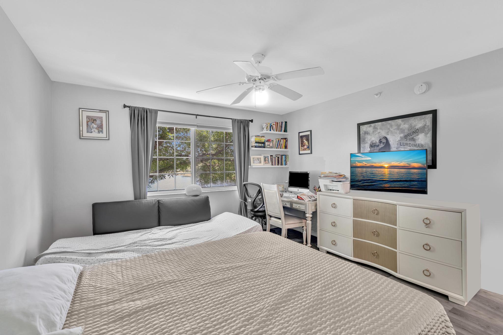 5011 Wiles Road 206