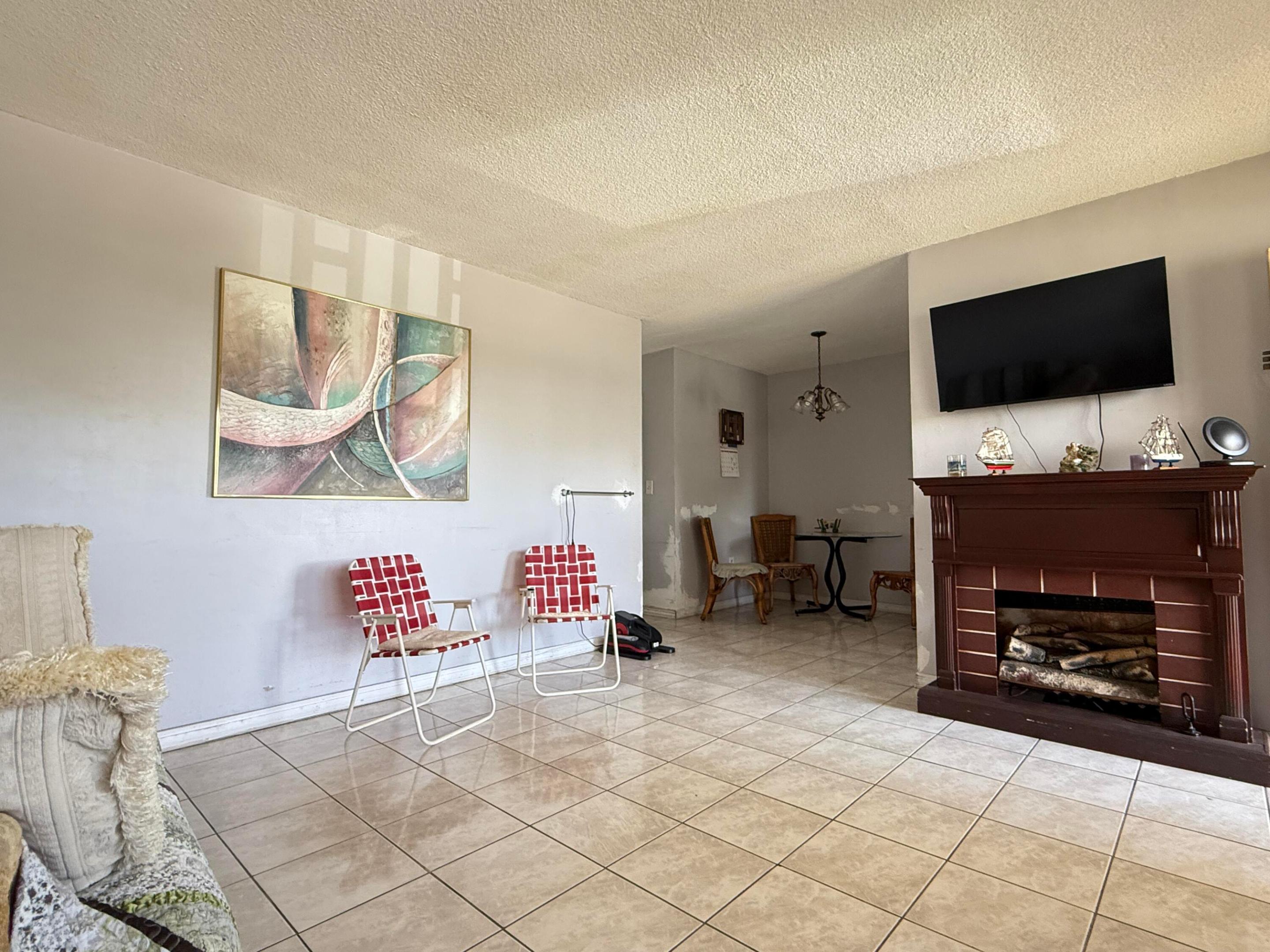 17001 NE 13th Avenue 205, Miami Unit: 205