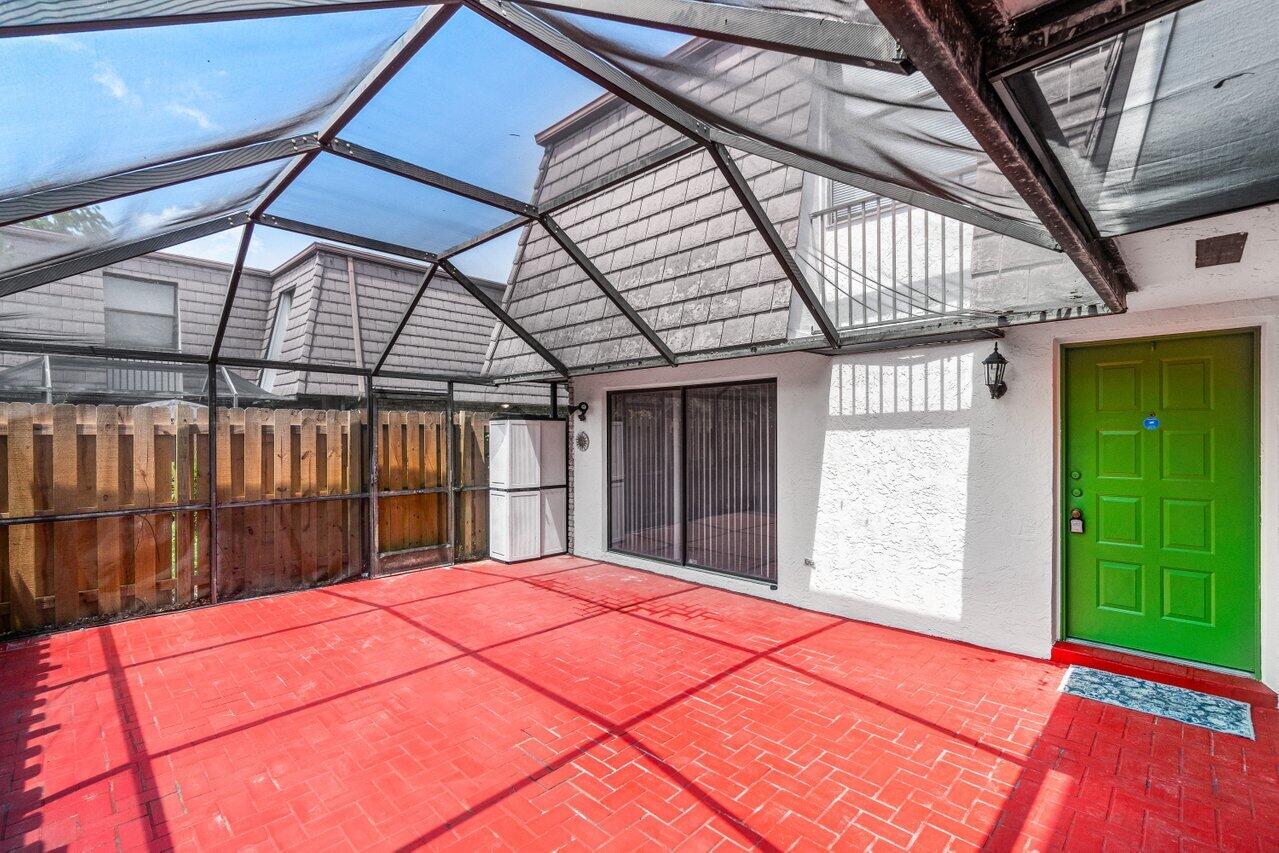 7577 Courtyard Run W