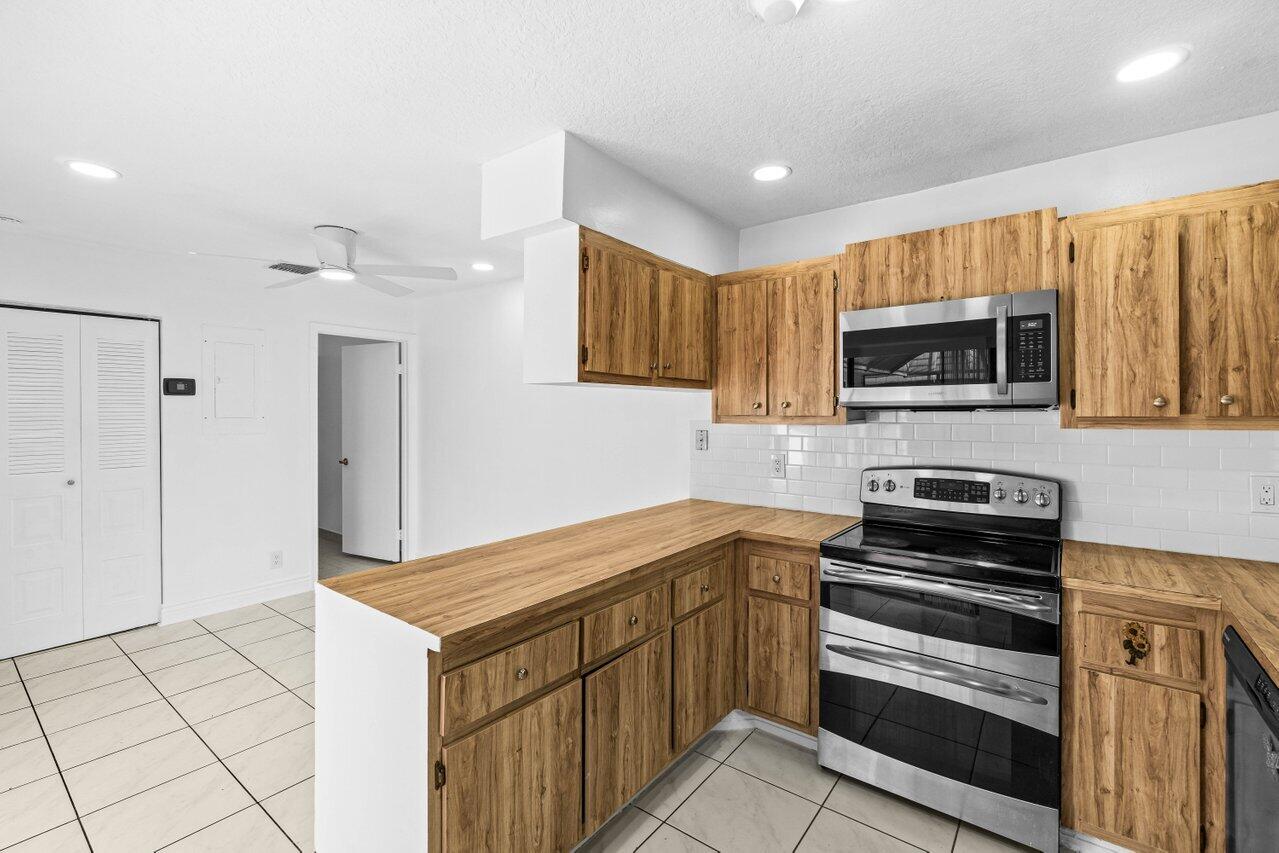 7577 Courtyard Run W