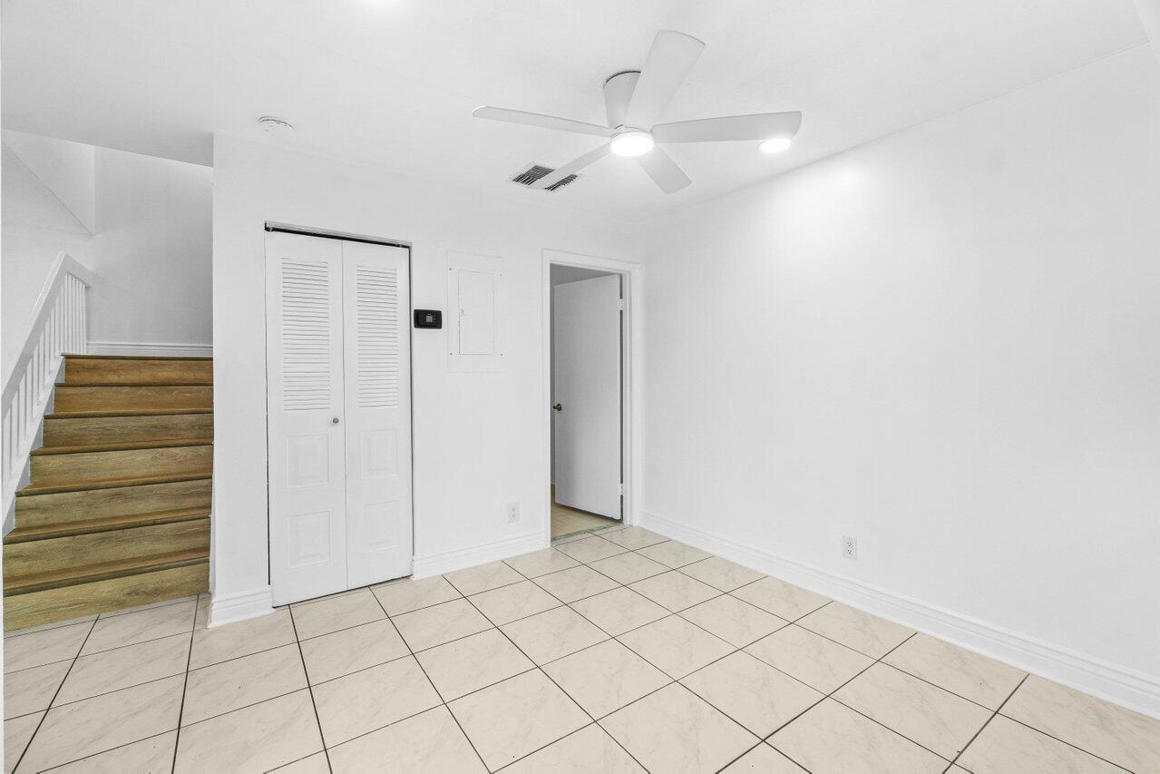 7577 Courtyard Run W