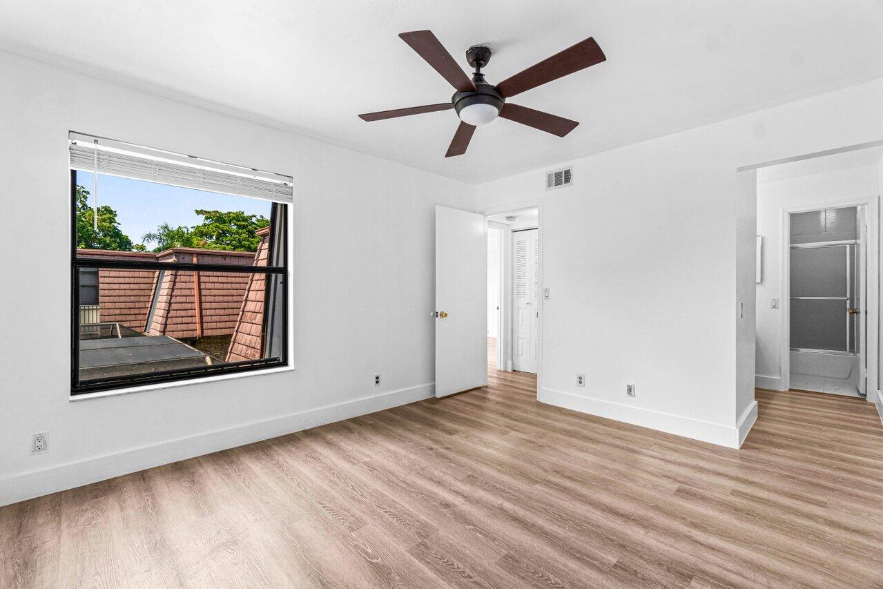 7577 Courtyard Run W